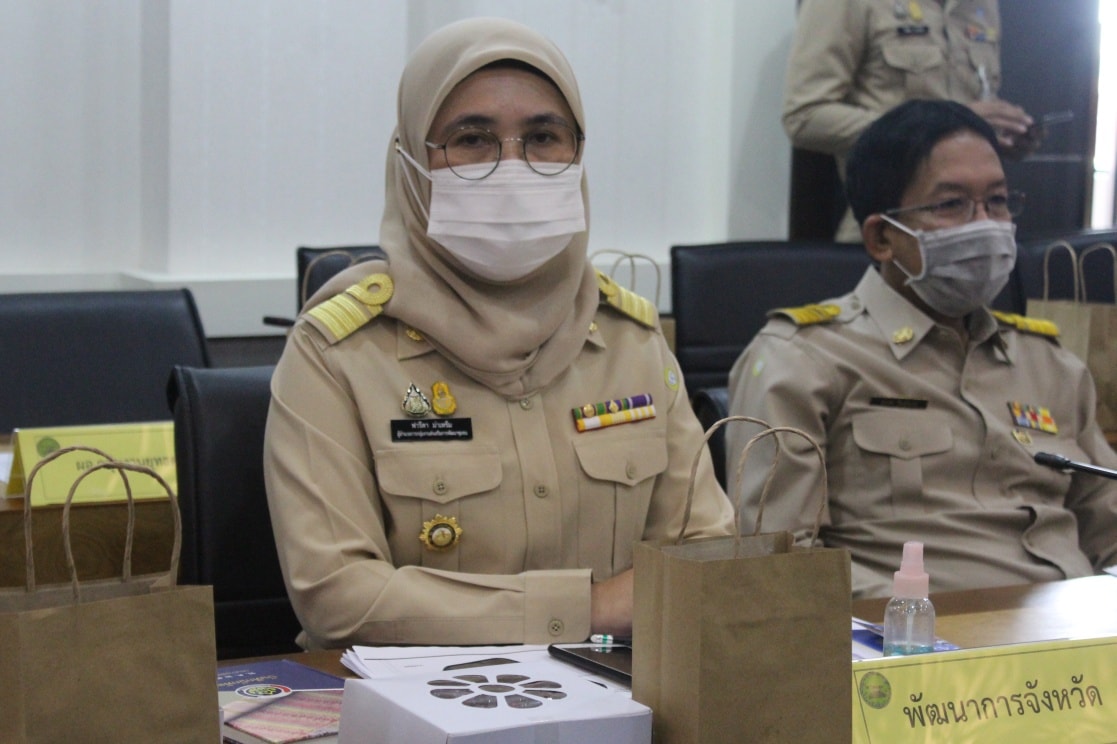 ผู้ว่าฯ ปัตตานี ประกาศ “วาระจังหวัดปัตตานี” เรื่องการขจัดความยากจนและพัฒนาคนทุกช่วงวัยอย่างยั่งยืนตามหลักปรัชญาของเศรษฐกิจพอเพียง