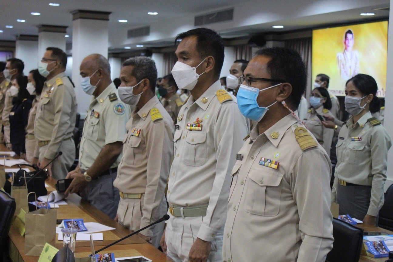 ผู้ว่าฯ ปัตตานี ประกาศ “วาระจังหวัดปัตตานี” เรื่องการขจัดความยากจนและพัฒนาคนทุกช่วงวัยอย่างยั่งยืนตามหลักปรัชญาของเศรษฐกิจพอเพียง