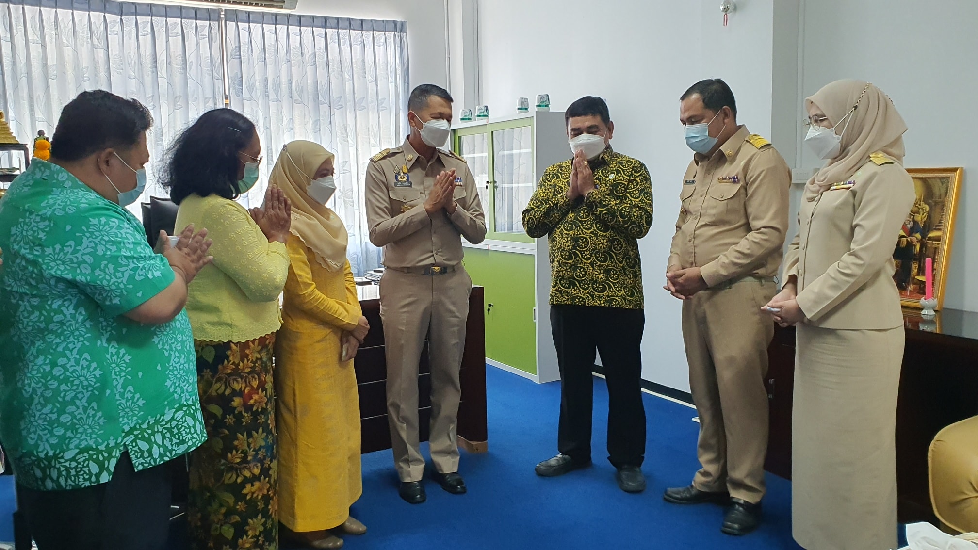 พช.ปัตตานี ร่วมส่งความสุขปีใหม่ 2565 ด้วย “กระเช้าของขวัญจากชุมชน สนับสนุนผลผลิตจากครัวเรือน”