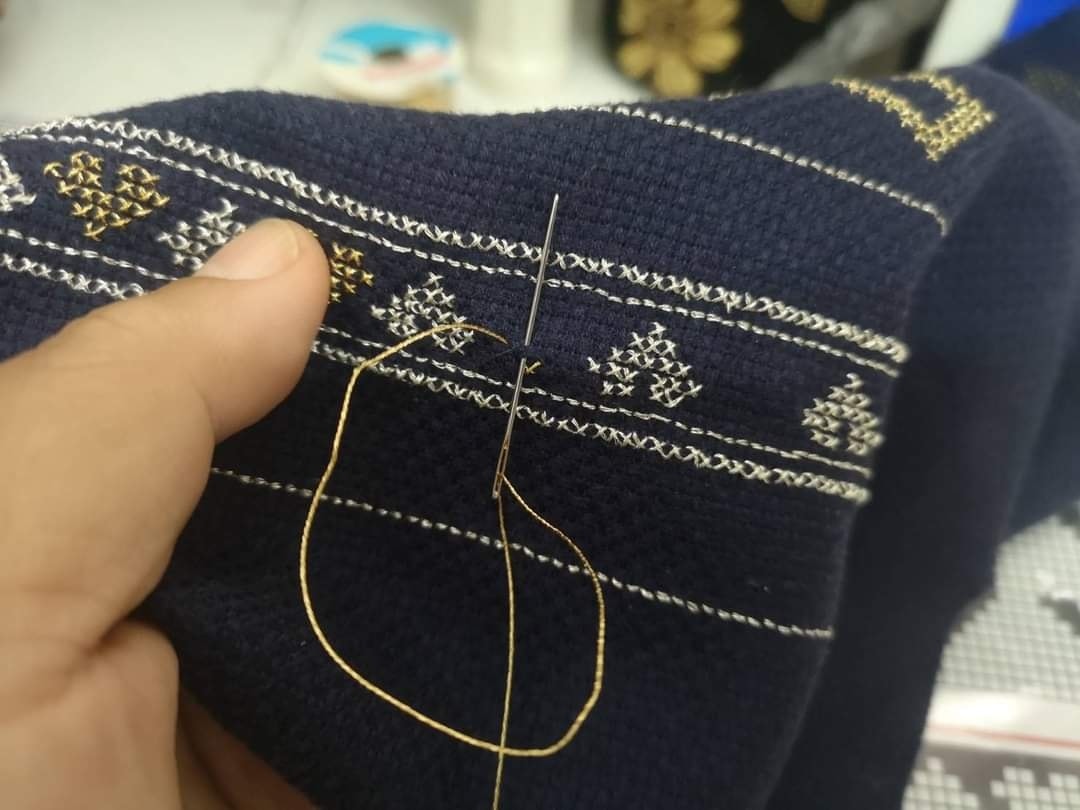 ทำด้วยมือ สืบสาน รักษา และต่อยอด ด้วยหัวใจ