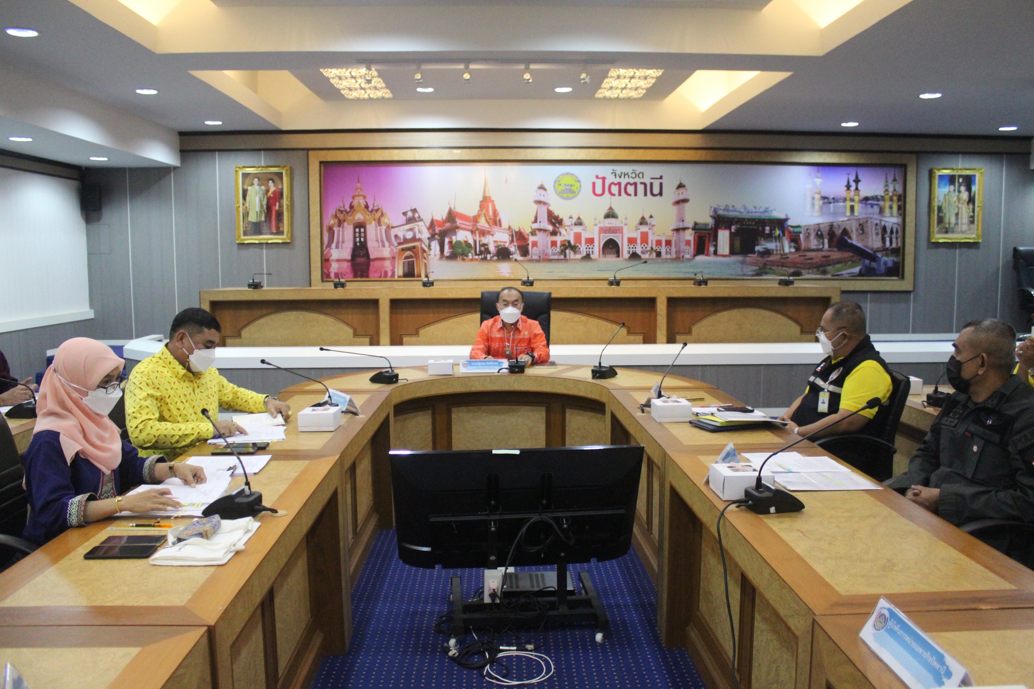 จังหวัดปัตตานี ประชุมรับรองข้อมูลจาการตรวจสอบข้อมูลครัวเรือนตามระบบ TPMAP พร้อมขับเคลื่อนการขจัดความยากจนและพัฒนาคนทุกช่วงวัยอย่างยั่งยืน ตามหลักปรัชญาของเศรษฐกิจพอเพียง