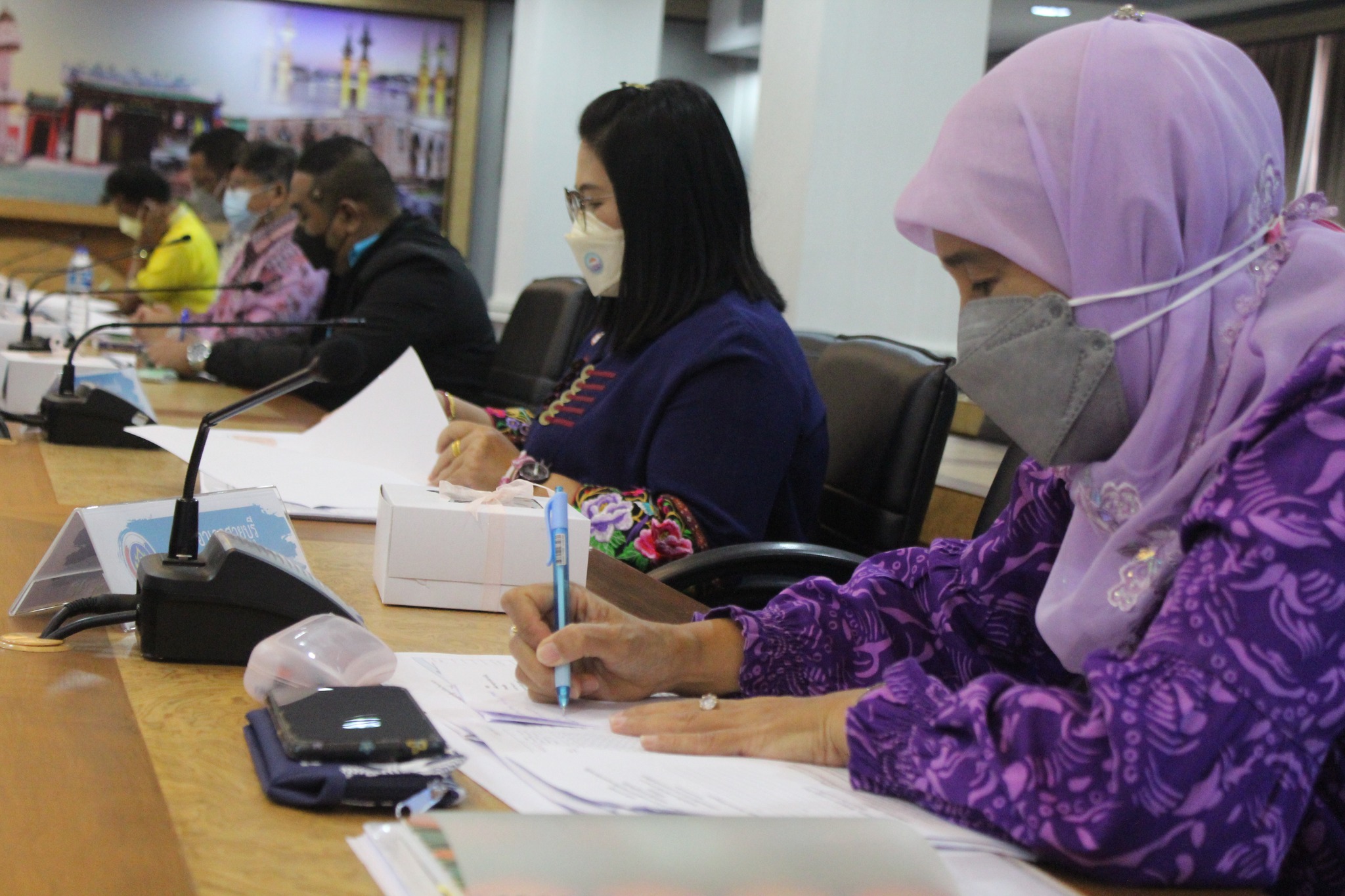 จังหวัดปัตตานี ประชุมรับรองข้อมูลจาการตรวจสอบข้อมูลครัวเรือนตามระบบ TPMAP พร้อมขับเคลื่อนการขจัดความยากจนและพัฒนาคนทุกช่วงวัยอย่างยั่งยืน ตามหลักปรัชญาของเศรษฐกิจพอเพียง