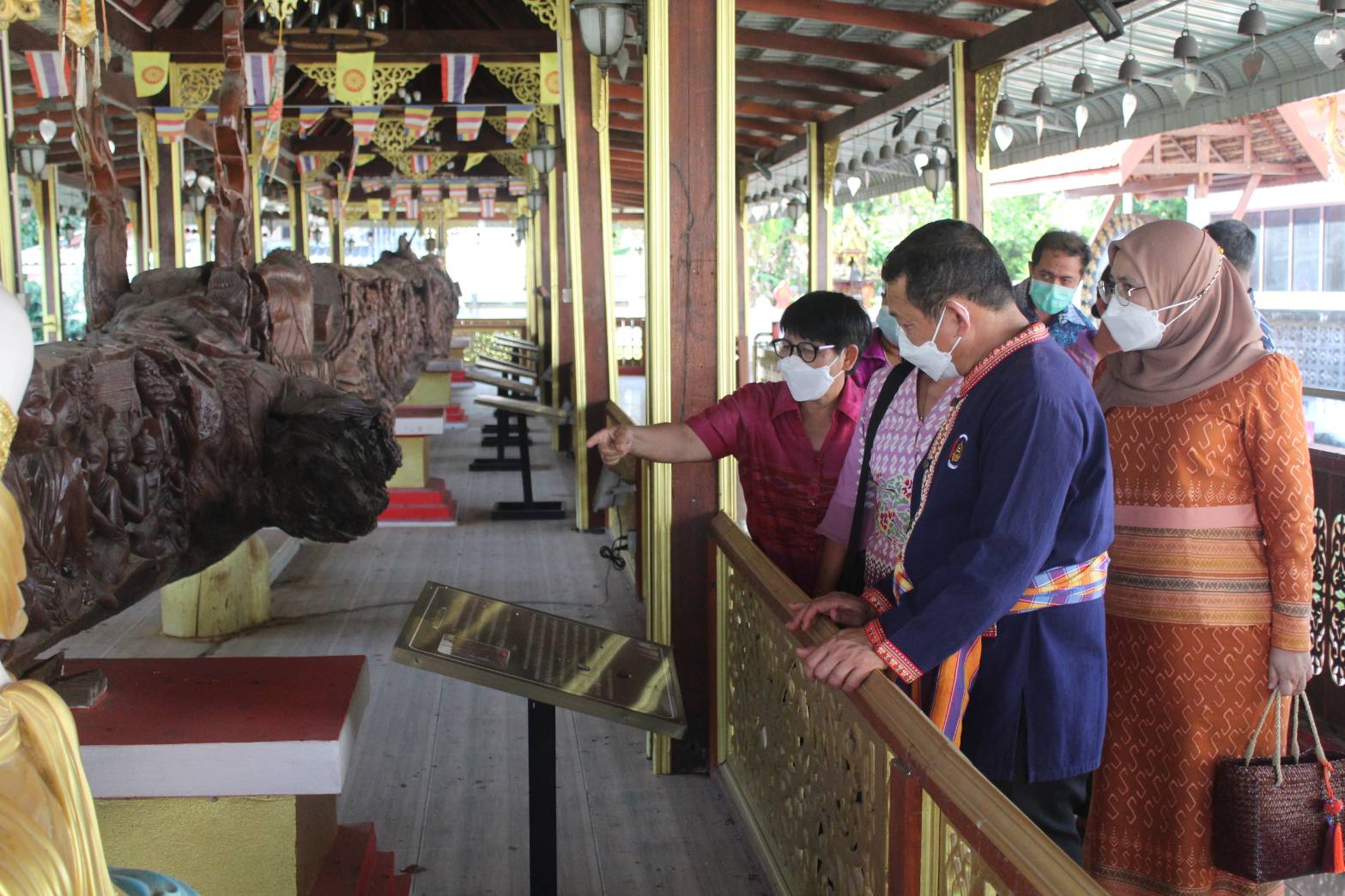 ผู้ตรวจราชการกรมการพัฒนาชุมชน ชื่นชมการขับเคลื่อนกิจกรรมและสนับสนุนการดำเนินงานเพื่อการพัฒนาชุมชน จังหวัดปัตตานี