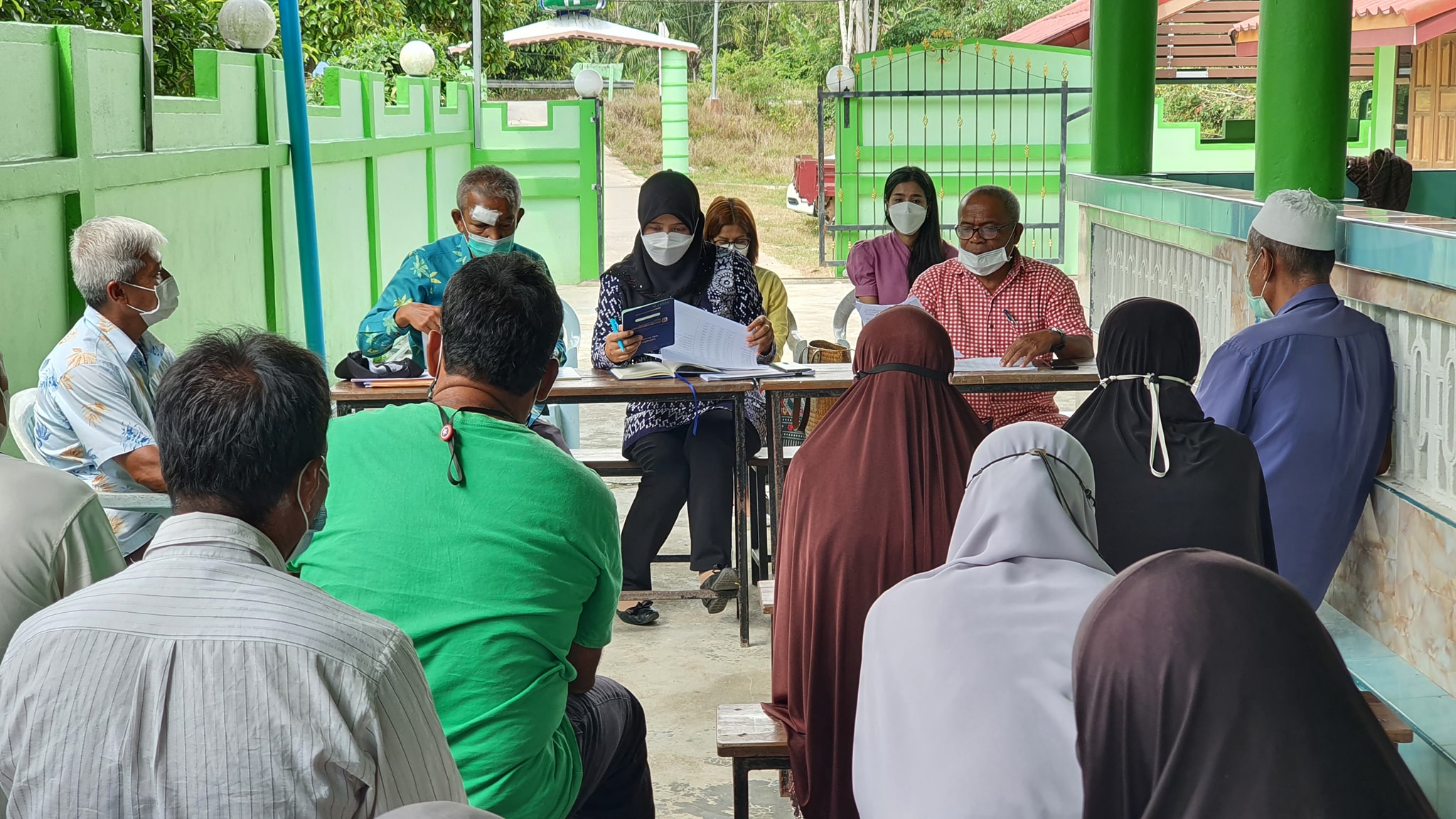 ชาวบ้านปลื้ม! พช.ปัตตานี ผลักดัน”กองทุนแก้ไขปัญหาความยากจน (กข.คจ.)” พัฒนาคุณภาพชีวิตชาวปัตตานี