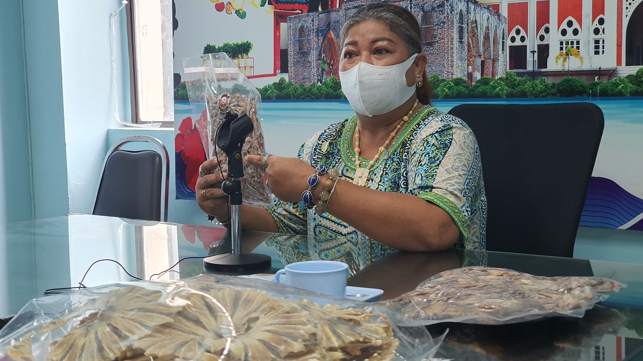 พช.ปัตตานี ถ่ายทอดเคล็ดลับเพิ่มรายได้ OTOP บนช่องทาง Online