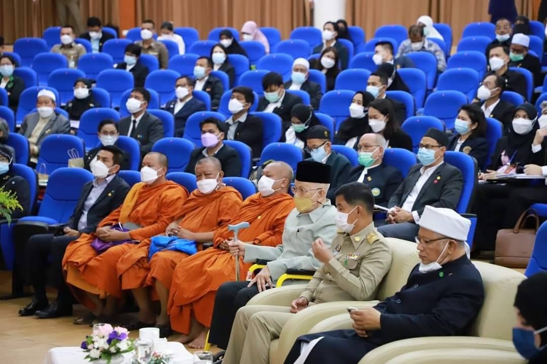 พช.ปัตตานี ร่วมสัมมนาเรื่อง“โอกาส ศักยภาพและความท้าทาย ของจังหวัดชายแดนภาคใต้และของประเทศไทยภายหลังรัฐบาลเปิดศักราชใหม่ของความสัมพันธ์ ไทย-ซาอุดีอาระเบียโดยสมบูรณ์”