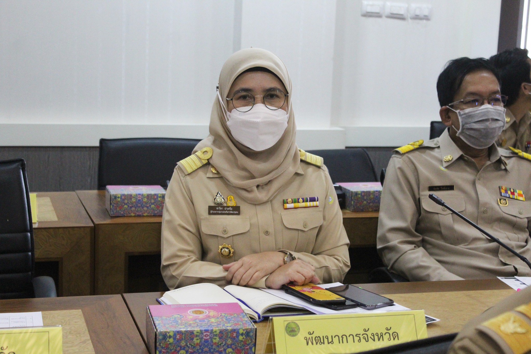 ผู้ว่าฯ ปัตตานี เชิญชวนทุกภาคส่วน ร่วมรณรงค์และส่งเสริมการสวมใส่ผ้าไทย ผ้าถิ่น ผ้าพื้นเมือง ตามแนวพระราชดำริ สมเด็จพระเจ้าลูกเธอเจ้าฟ้าสิริวัณณวรี นารีรัตนราชกัญญา “ผ้าไทย ใส่ให้สนุก” ในการสืบสานพระราชปณิธานสมเด็จพระนางเจ้าสิริกิติ์ พระบรมราชินีนาถ พระบรมราชชนนีพันปีหลวง