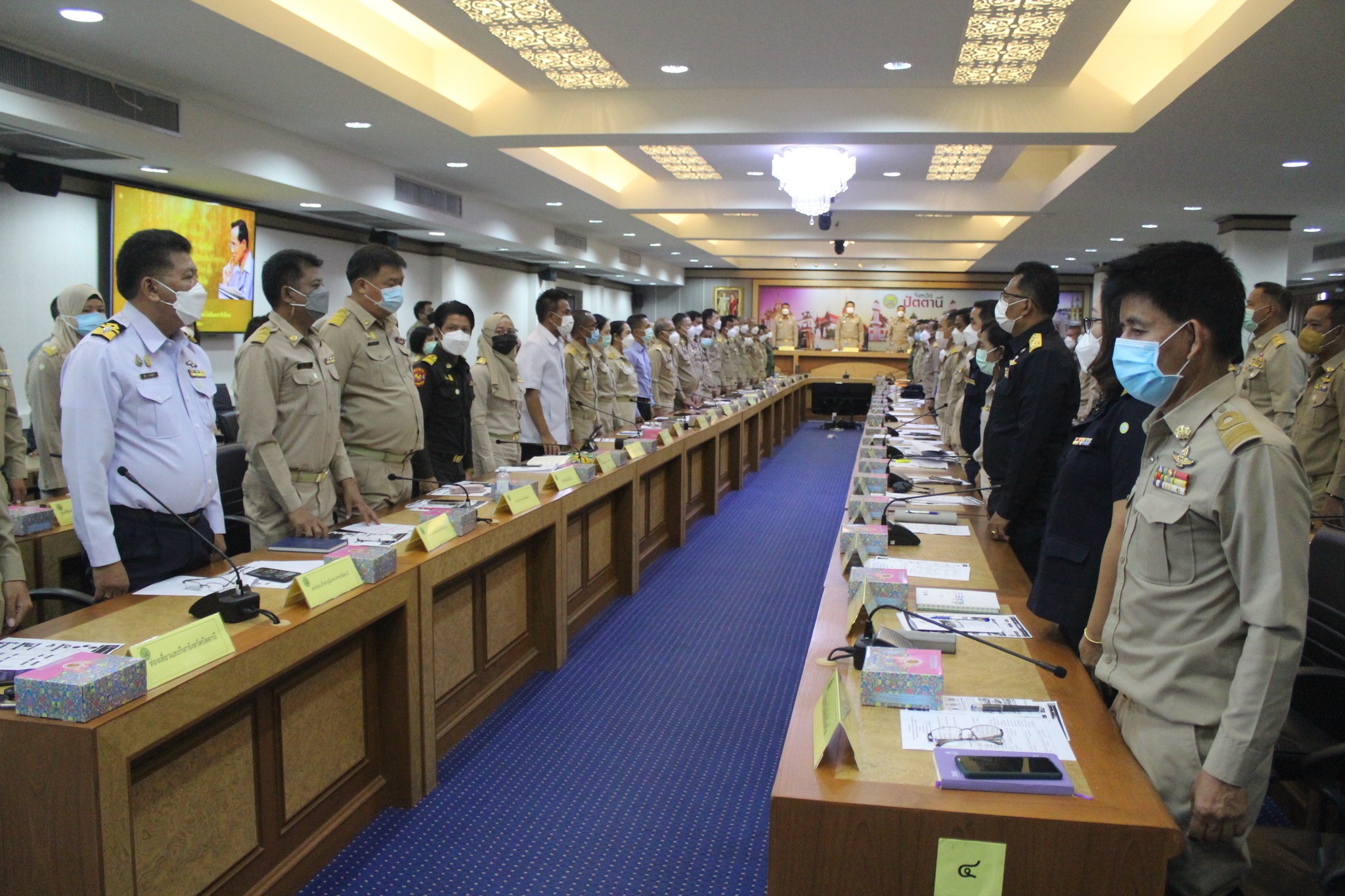 ผู้ว่าฯ ปัตตานี เชิญชวนทุกภาคส่วน ร่วมรณรงค์และส่งเสริมการสวมใส่ผ้าไทย ผ้าถิ่น ผ้าพื้นเมือง ตามแนวพระราชดำริ สมเด็จพระเจ้าลูกเธอเจ้าฟ้าสิริวัณณวรี นารีรัตนราชกัญญา “ผ้าไทย ใส่ให้สนุก” ในการสืบสานพระราชปณิธานสมเด็จพระนางเจ้าสิริกิติ์ พระบรมราชินีนาถ พระบรมราชชนนีพันปีหลวง