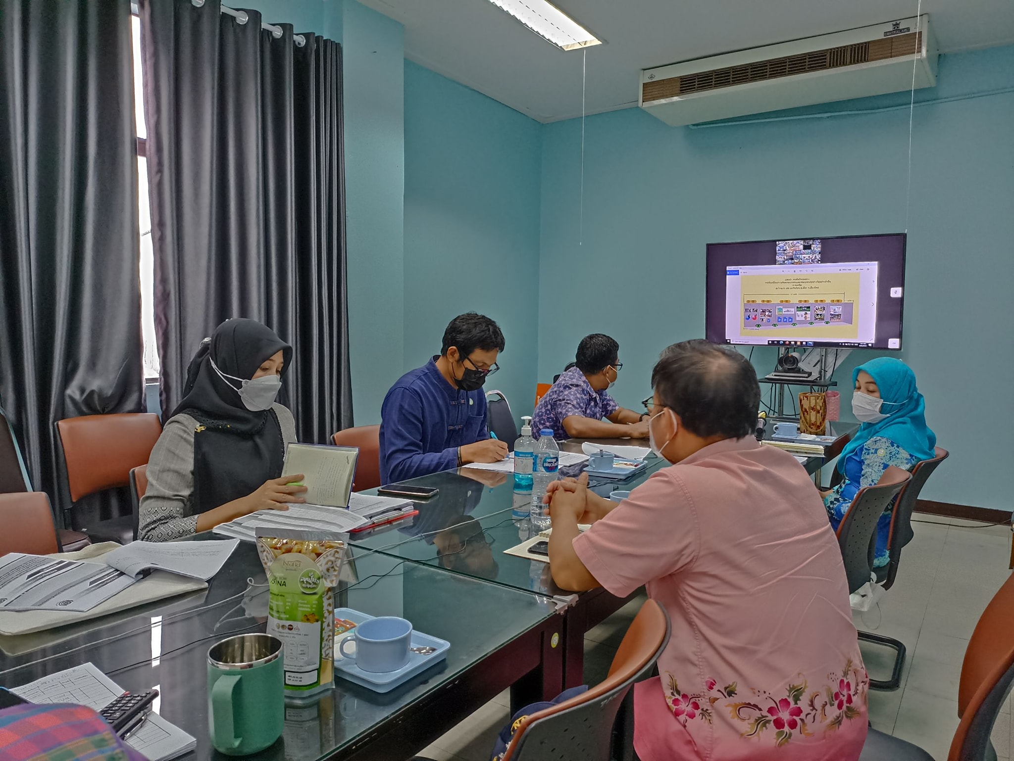 พช.ปัตตานี ร่วมประชุมกรมการพัฒนาชุมชน ประจำเดือนกุมภาพันธ์ ผ่านระบบการประชุมทางไกล (Video Conference) 76 จังหวัดทั่วประเทศ