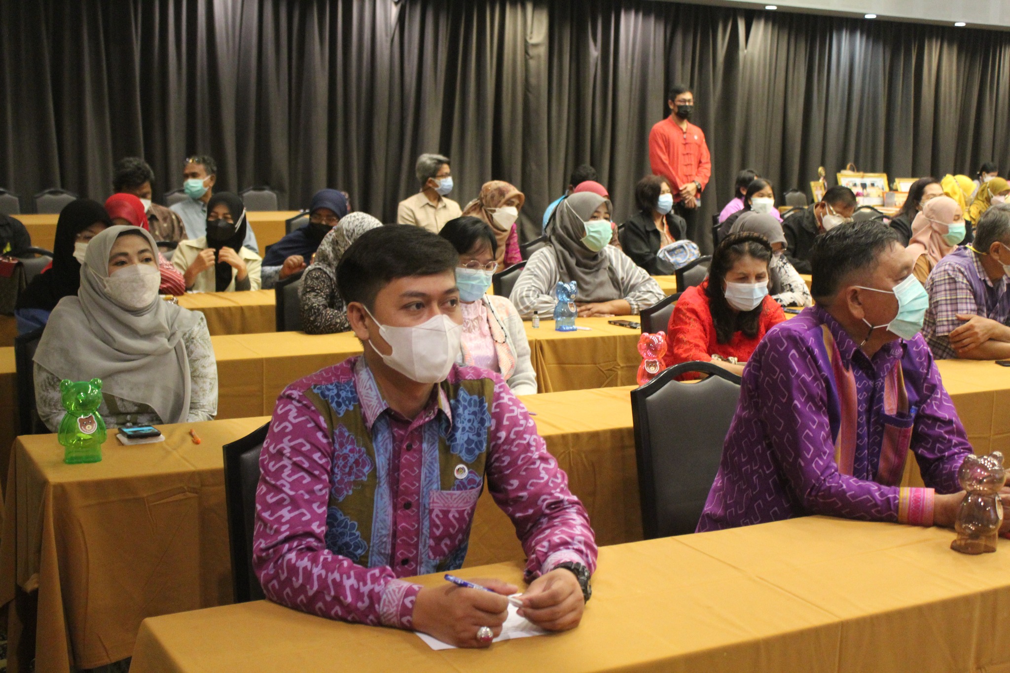 จังหวัดปัตตานี จัดมหกรรมการออม ลดความเหลื่อมล้ำของประชาชน เนื่องในโอกาสครบรอบ 48 ปี ของการก่อตั้งกลุ่มออมทรัพย์เพื่อการผลิต