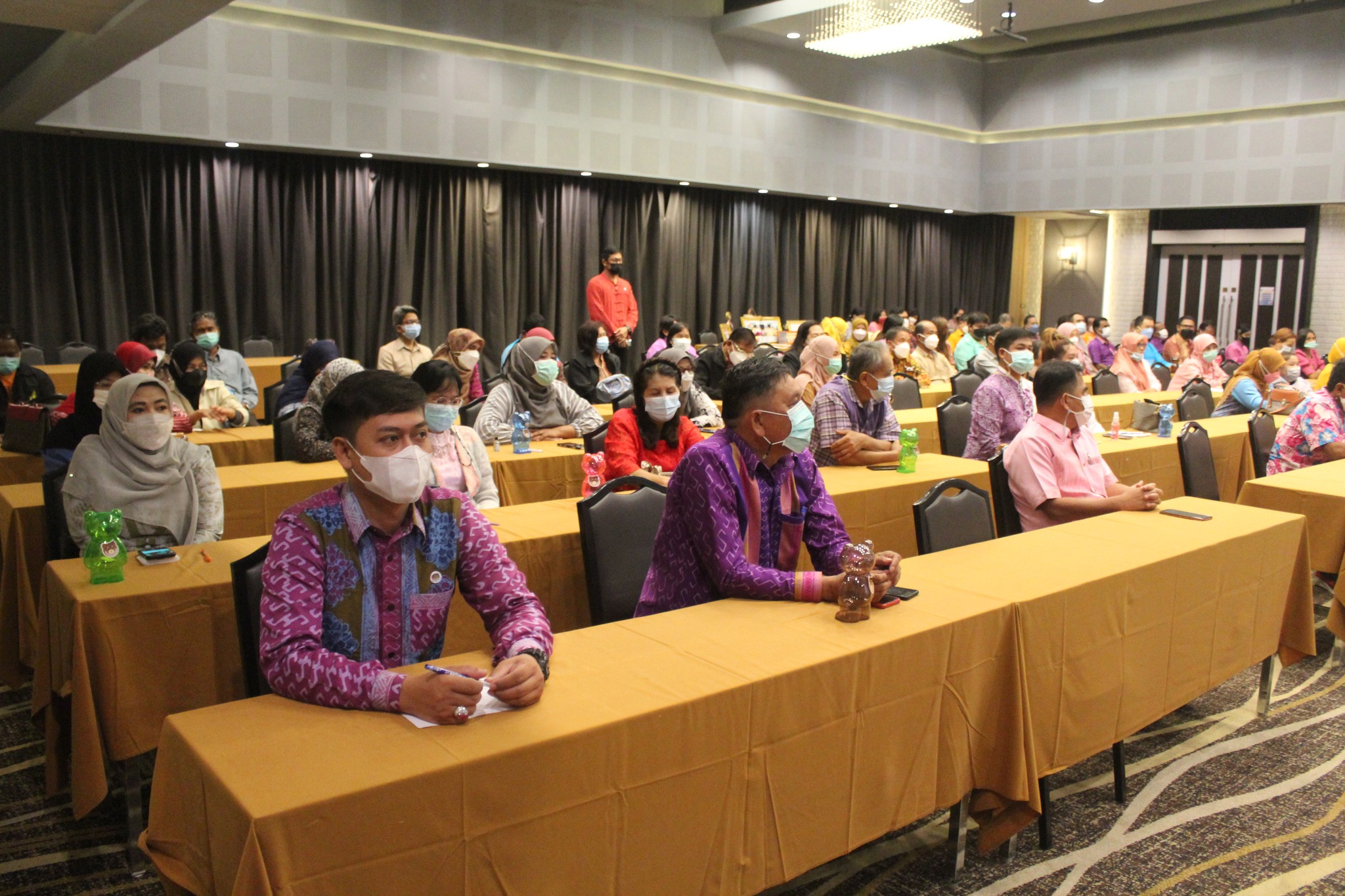 จังหวัดปัตตานี จัดมหกรรมการออม ลดความเหลื่อมล้ำของประชาชน เนื่องในโอกาสครบรอบ 48 ปี ของการก่อตั้งกลุ่มออมทรัพย์เพื่อการผลิต