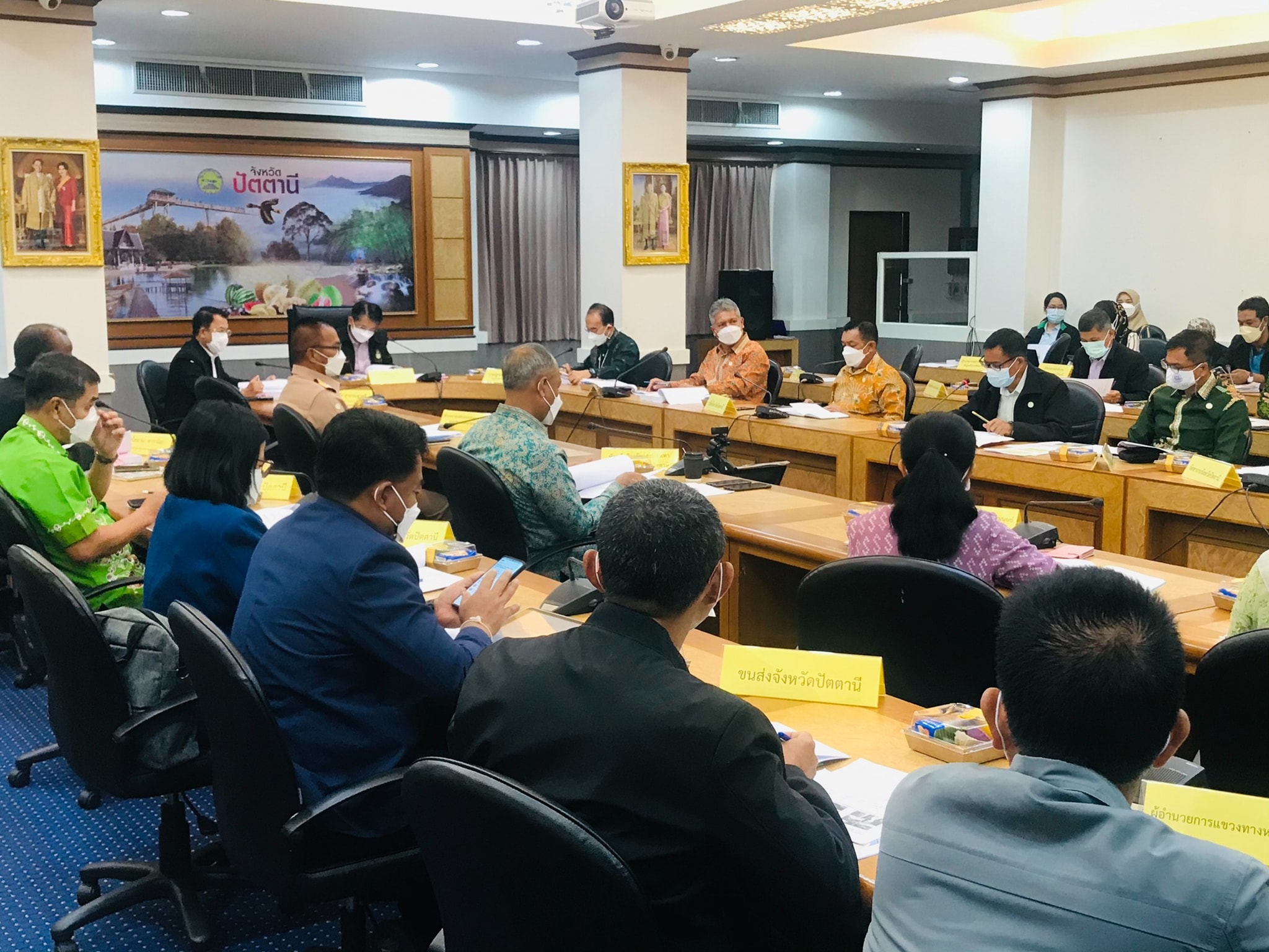 พช.ปัตตานี นำเสนอผลการส่งเสริมเศรษฐกิจฐานราก สร้างความมั่นคงด้านอาชีพและรายได้ตามหลักปรัชญาของเศรษฐกิจพอเพียง