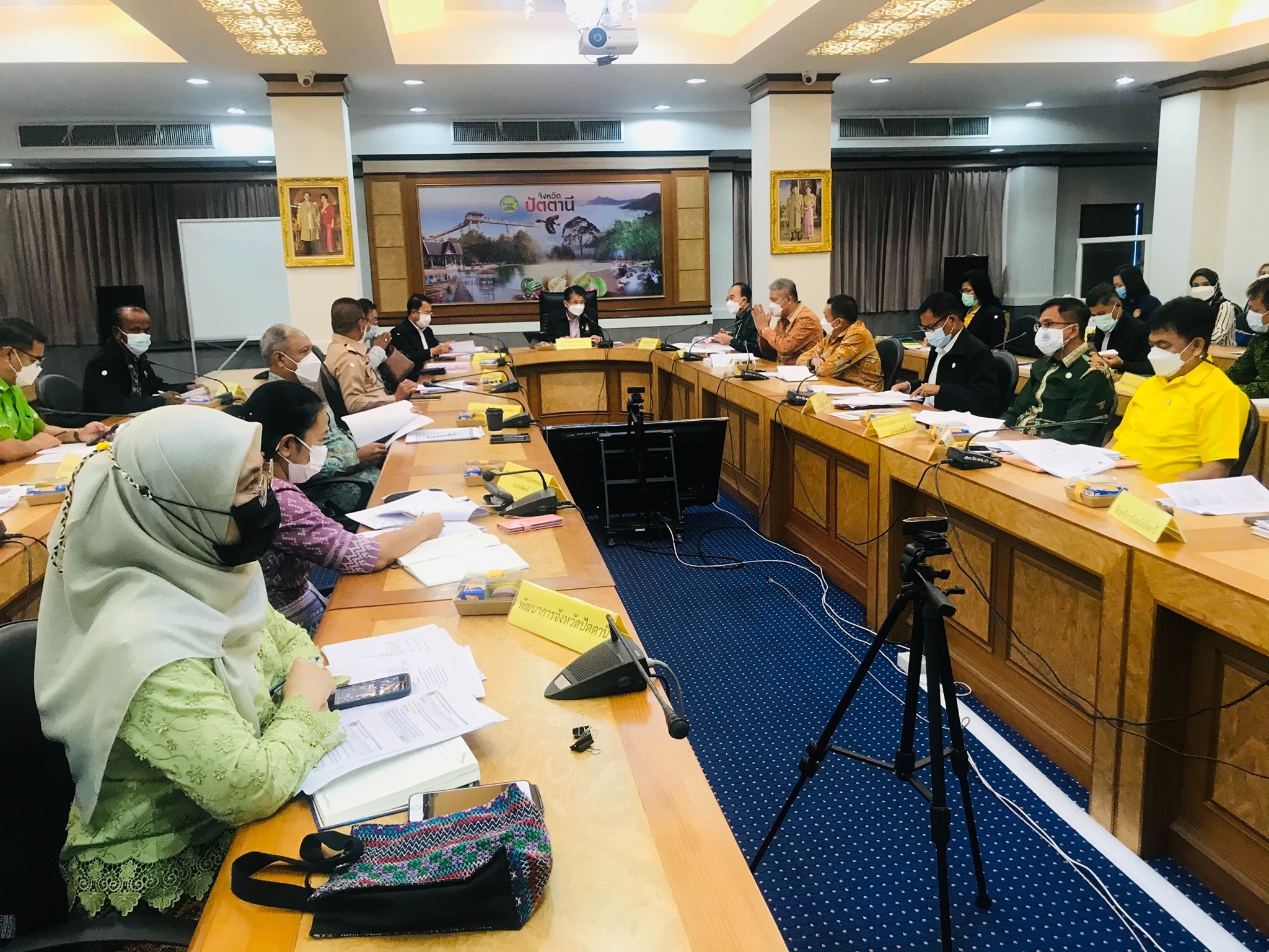 พช.ปัตตานี นำเสนอผลการส่งเสริมเศรษฐกิจฐานราก สร้างความมั่นคงด้านอาชีพและรายได้ตามหลักปรัชญาของเศรษฐกิจพอเพียง