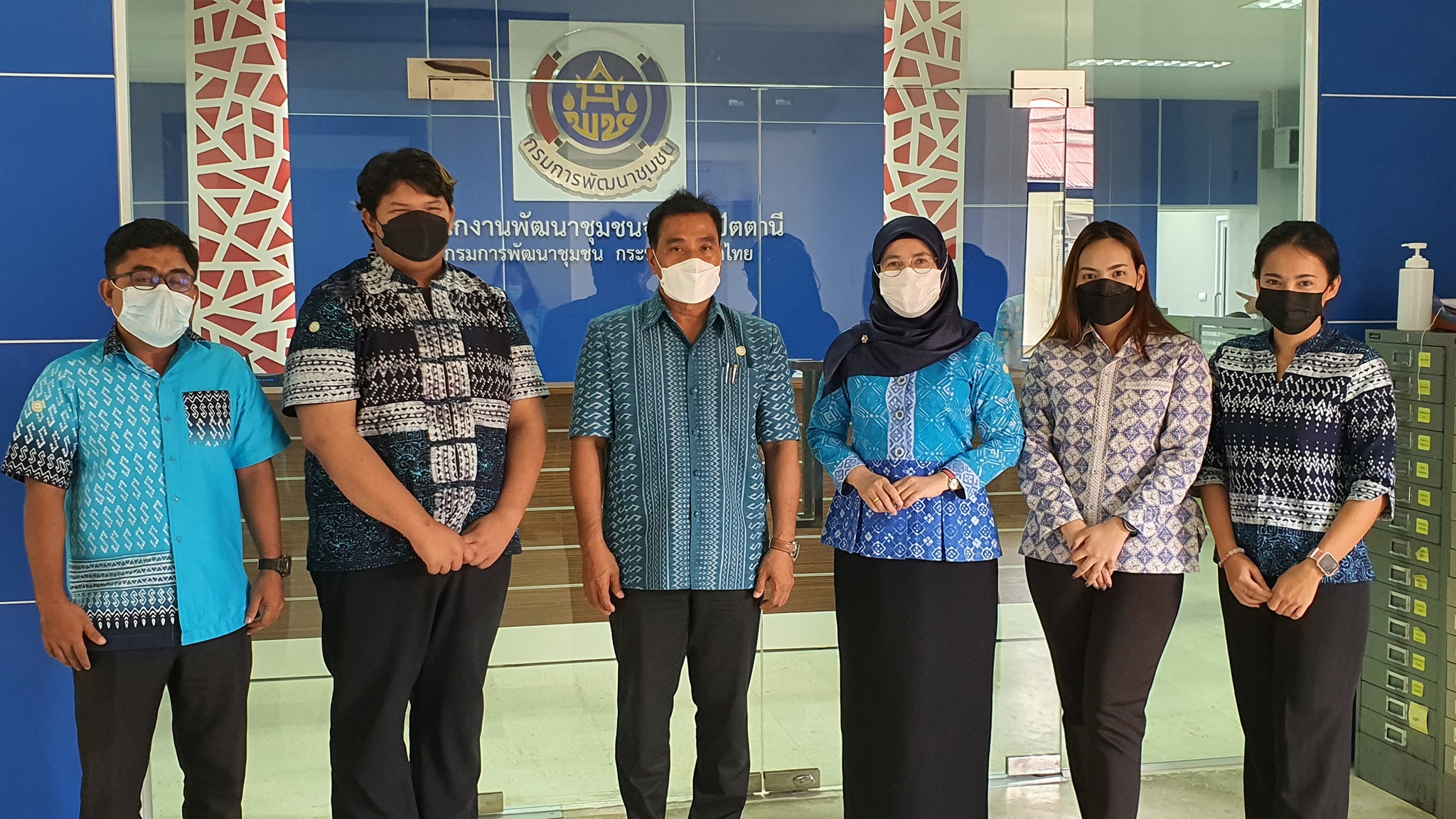 นศุกร์ สนุกกับผ้าถิ่น ผ้าไทย “ผ้าไทยใส่ให้สนุก” ใส่ทุกวันยิ่งสนุกและงดงาม