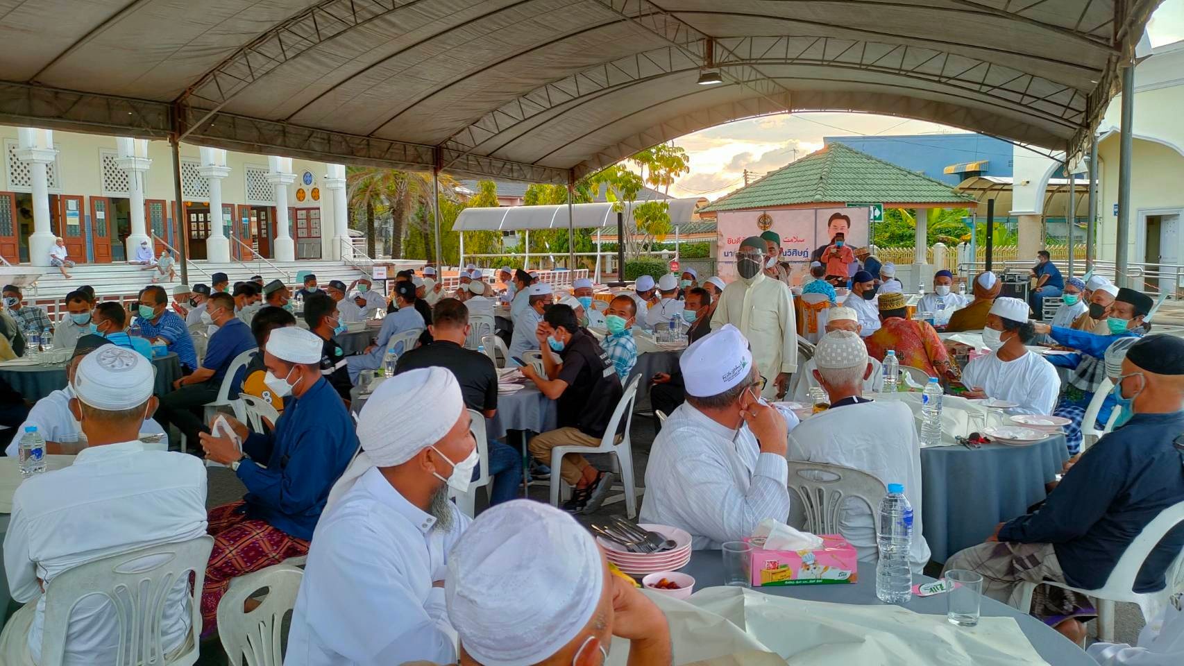 พช.ปัตตานี ร่วมกิจกรรม “ละศีล-อด ในเดือนรอมฎอน (เริ่มรับประทานอาหารมื้อแรกของวัน ในช่วงเทศกาลถือศีล-อด ของชาวมุสลิม) ประจำปี 2565