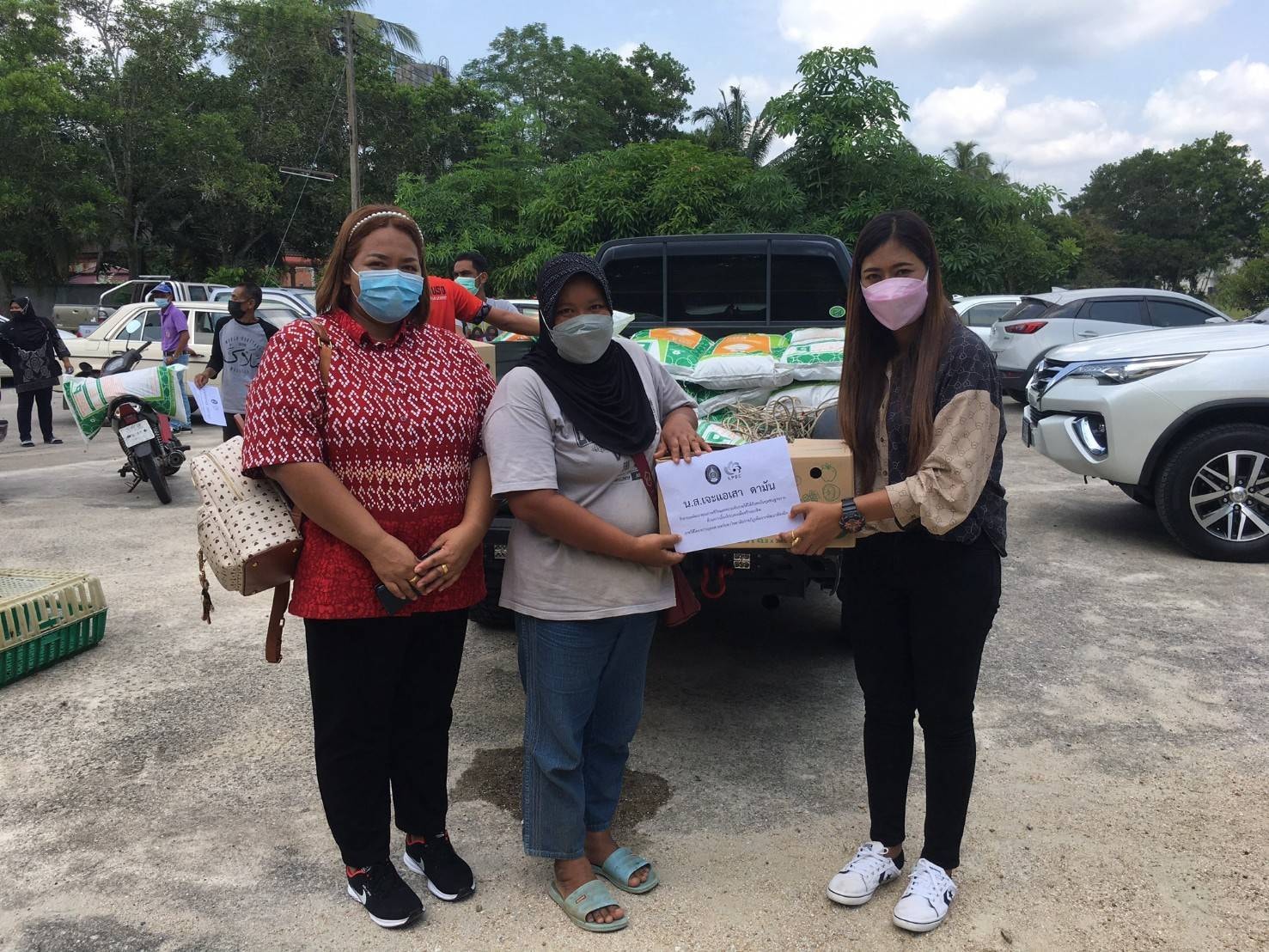 พช.ปัตตานี ร่วมกับ ม.ราชภัฏยะลา ใช้ปฏิบัติการ 4 ท (คือ ทัศนคติ ทักษะ ทรัพยากรและทางออก) บูรณาการโครงการ/กิจกรรม พัฒนาคุณภาพชีวิตประชาชน