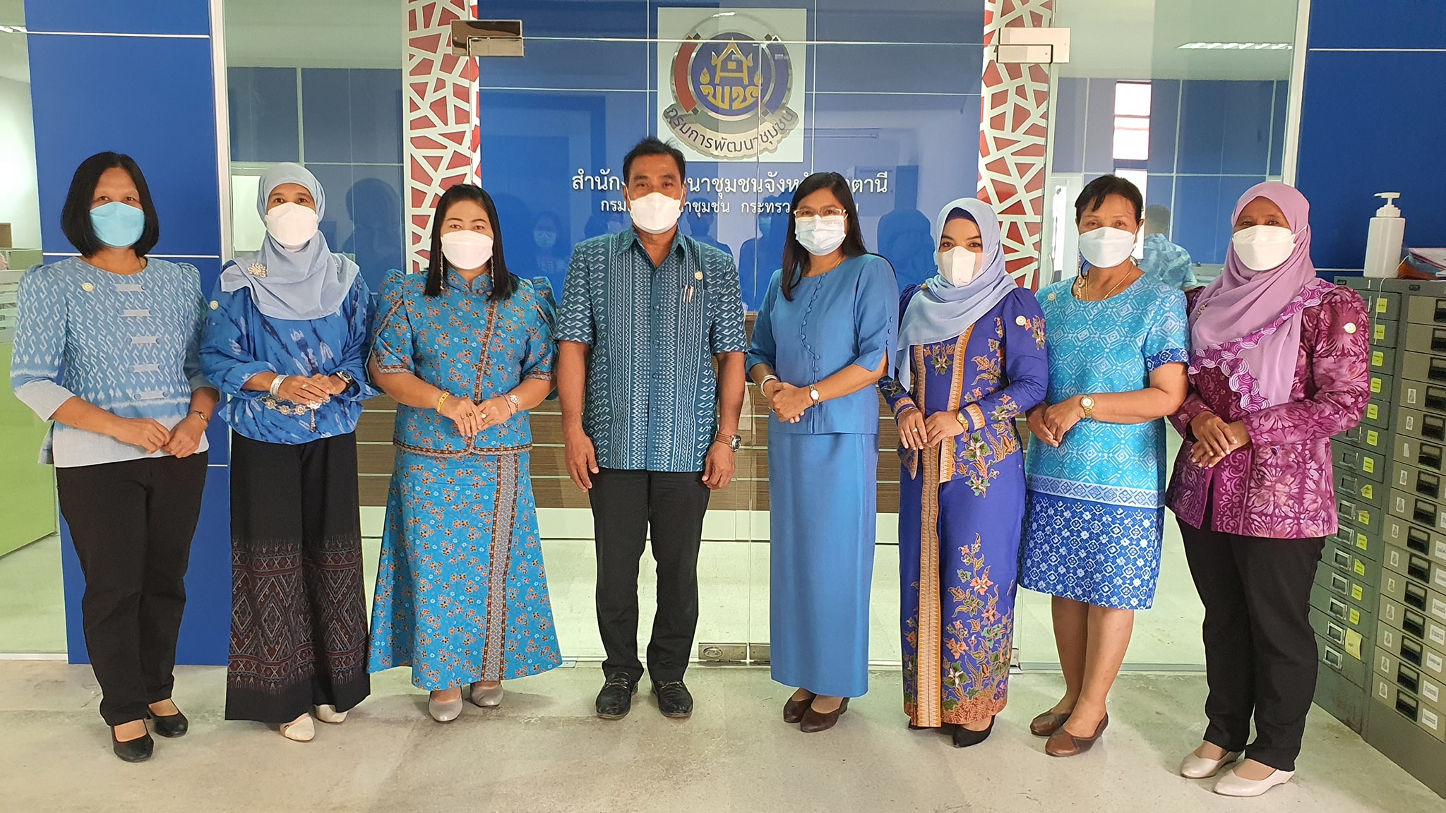 นศุกร์ สนุกกับผ้าถิ่น ผ้าไทย “ผ้าไทยใส่ให้สนุก” ใส่ทุกวันยิ่งสนุกและงดงาม