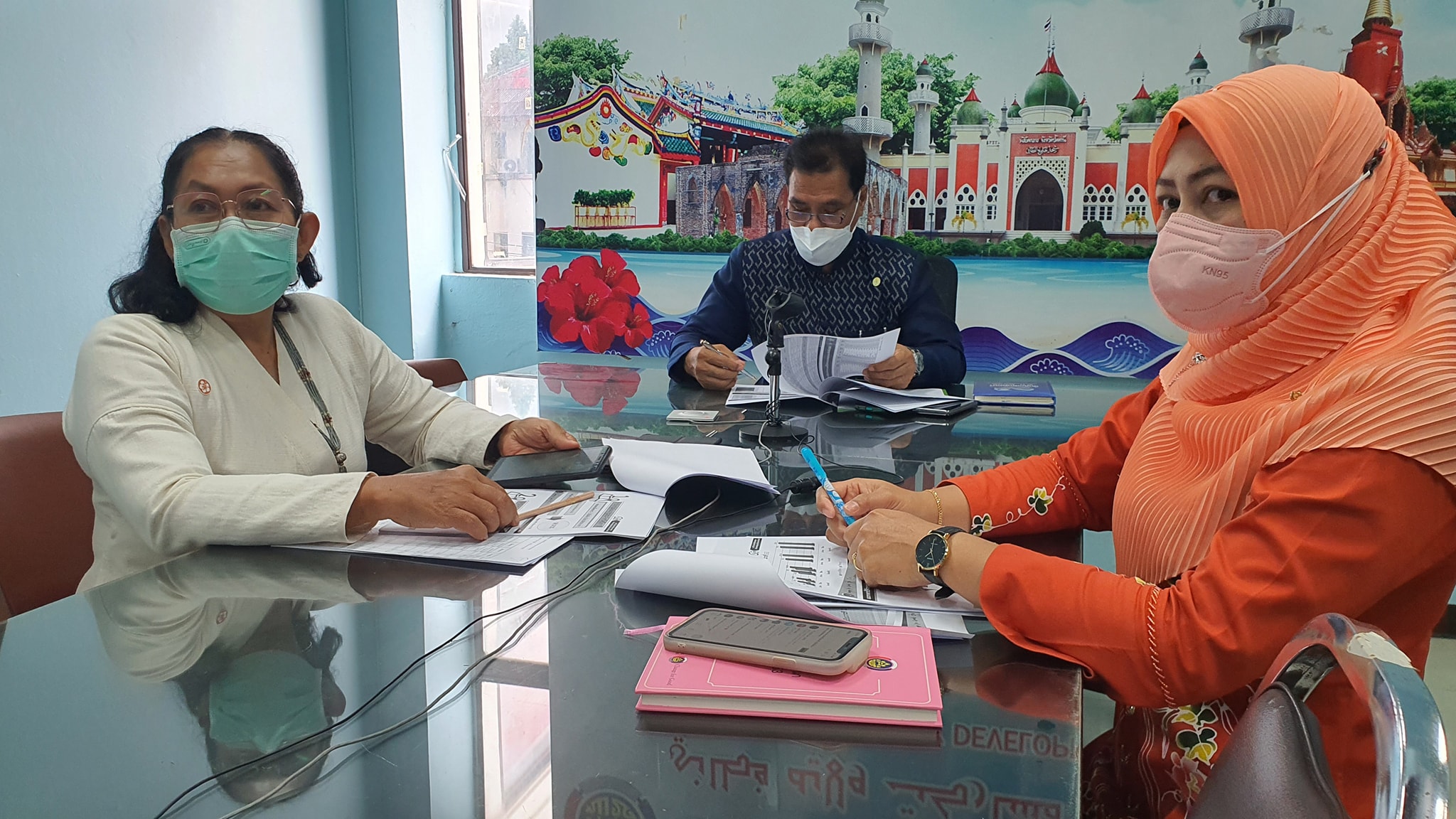 พช.ปัตตานี ร่วมประชุมติดตามเร่งรัดการเบิกจ่ายงบประมาณและการใช้จ่ายภาครัฐของกรมการพัฒนาชุมชน  ผ่านระบบการประชุมทางไกล (Video Conference) 76 จังหวัดทั่วประเทศ