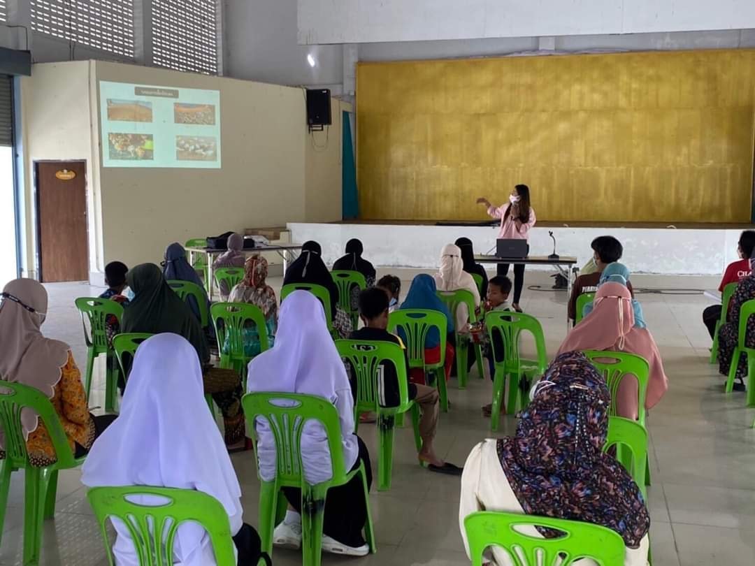 พช.ปัตตานี ร่วมกับ ม.ราชภัฏยะลา จัดกิจกรรม พัฒนาคุณภาพชีวิตประชาชน ยึดปฏิบัติการ 4 ท (คือ ทัศนคติ ทักษะ ทรัพยากรและทางออก)