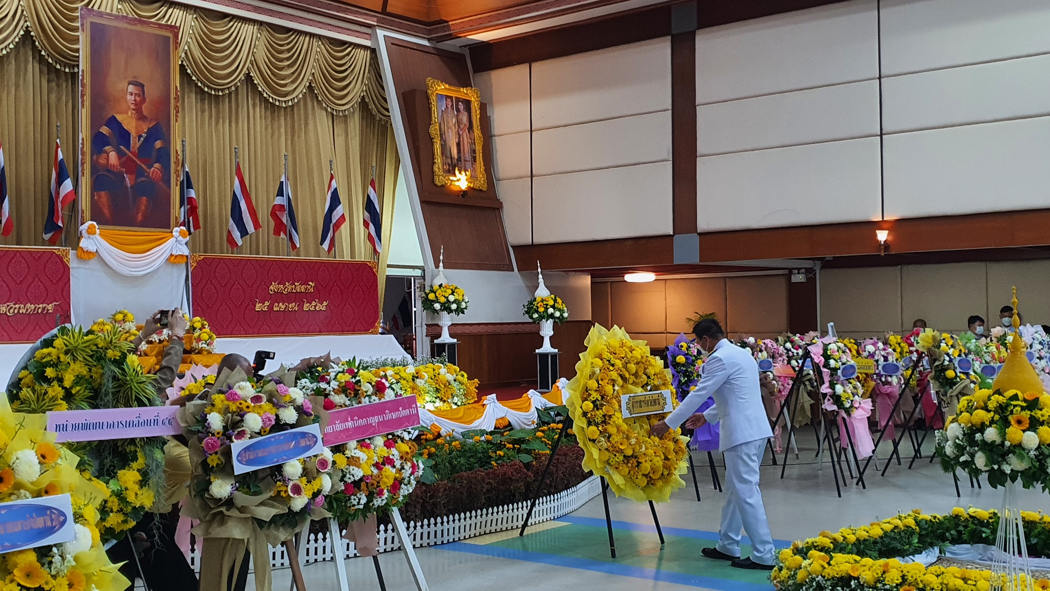 พช.ปัตตานี ร่วมพิธีวางพวงมาลาถวายราชสักการะ เนื่องในวันคล้ายวันสวรรคตสมเด็จพระนเรศวรมหาราช