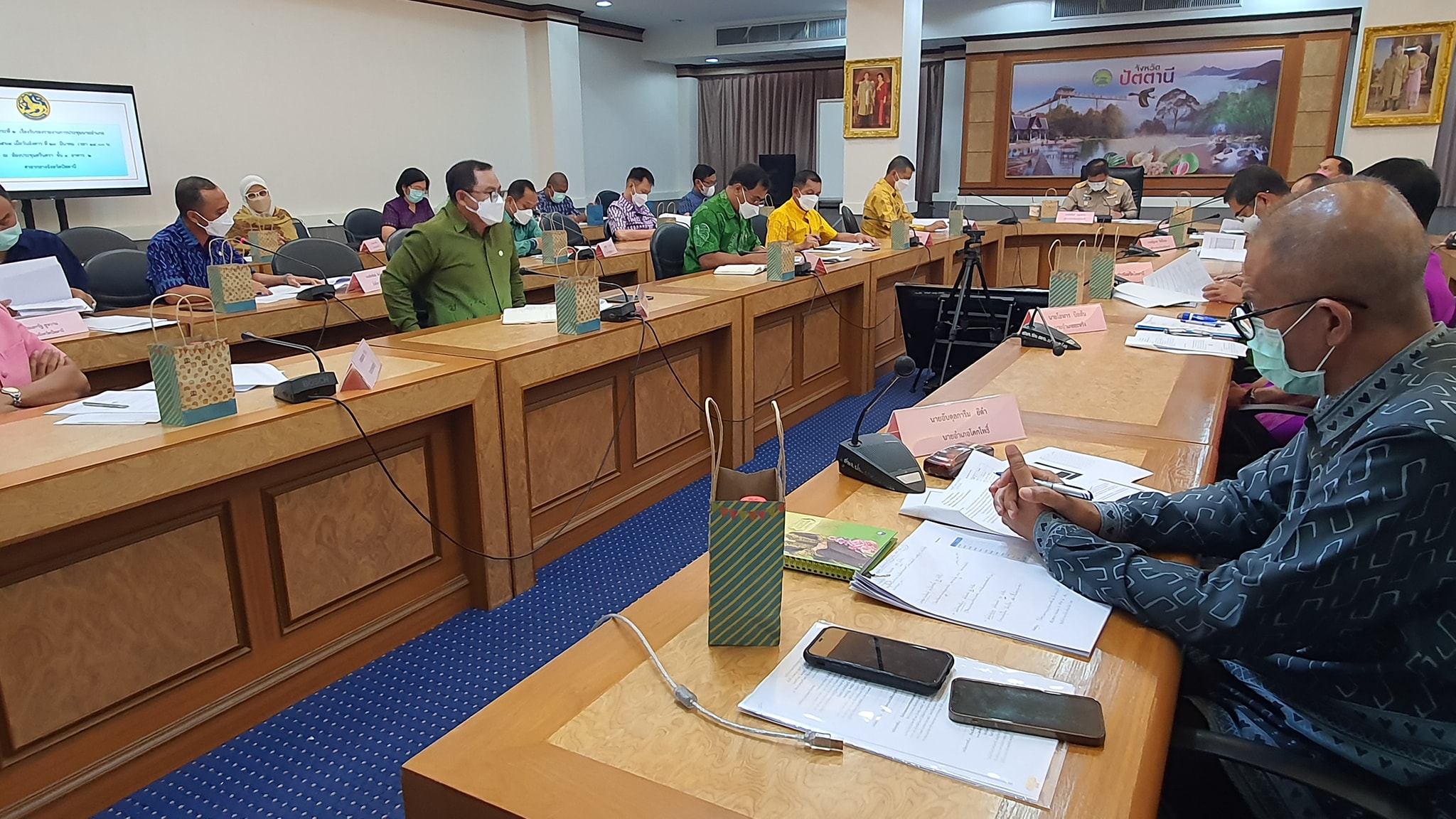 ผู้ว่าฯ ปัตตานี ย้ำทุกฝ่ายตรวจสอบและพิจารณาใช้ข้อมูล TPMAP’65 แก้ไขปัญหาความยากจนรายครัวเรือนแบบพุ่งเป้าและตรงสภาพปัญหา