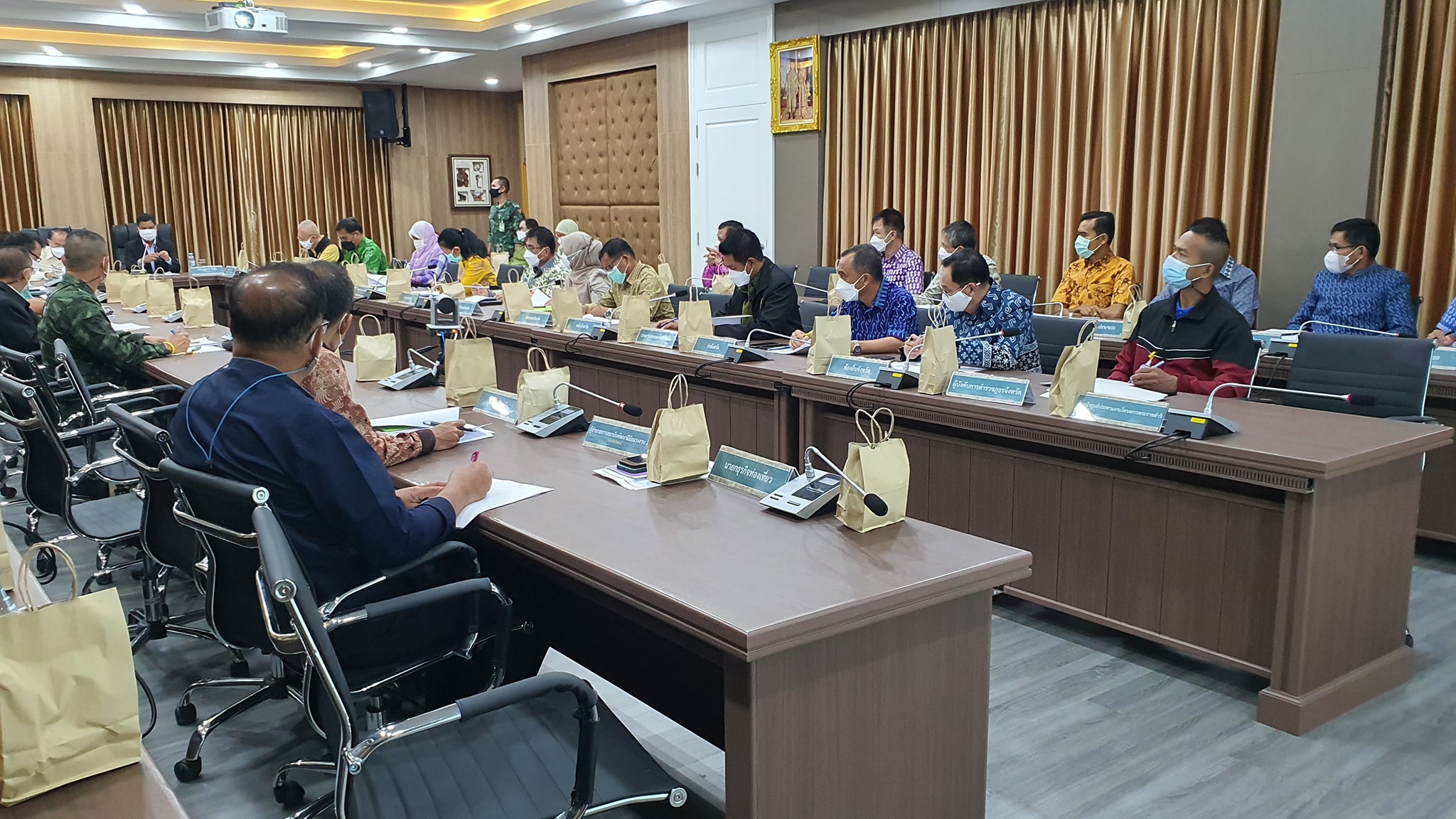 พช.ปัตตานี ร่วมประชุมบูรณาการการดำเนินงานของศูนย์อำนวยการบริหารจังหวัดชายแดนภาคใต้ (ศอ.บต.) กับจังหวัดชายแดนภาคใต้