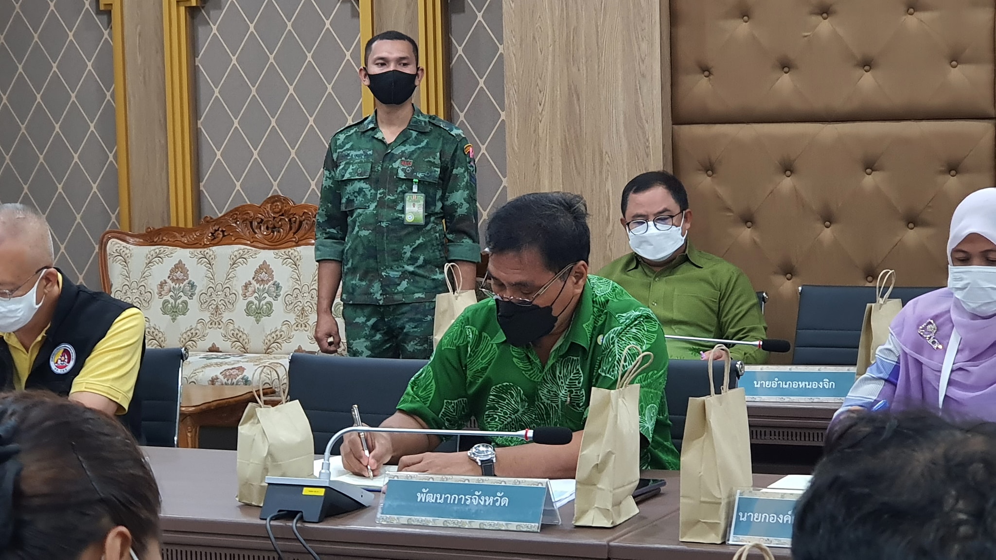 พช.ปัตตานี ร่วมประชุมบูรณาการการดำเนินงานของศูนย์อำนวยการบริหารจังหวัดชายแดนภาคใต้ (ศอ.บต.) กับจังหวัดชายแดนภาคใต้