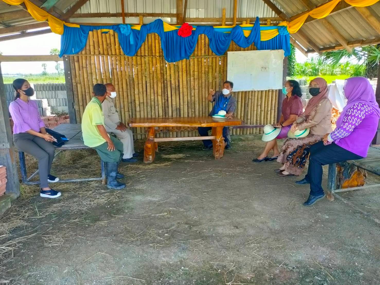 พจ.ปัตตานี ลงพื้นที่พบปะและสนับสนุนการขับเคลื่อนกิจกรรมพัฒนาชุมชนในพื้นที่อำเภอหนองจิก จังหวัดปัตตานี