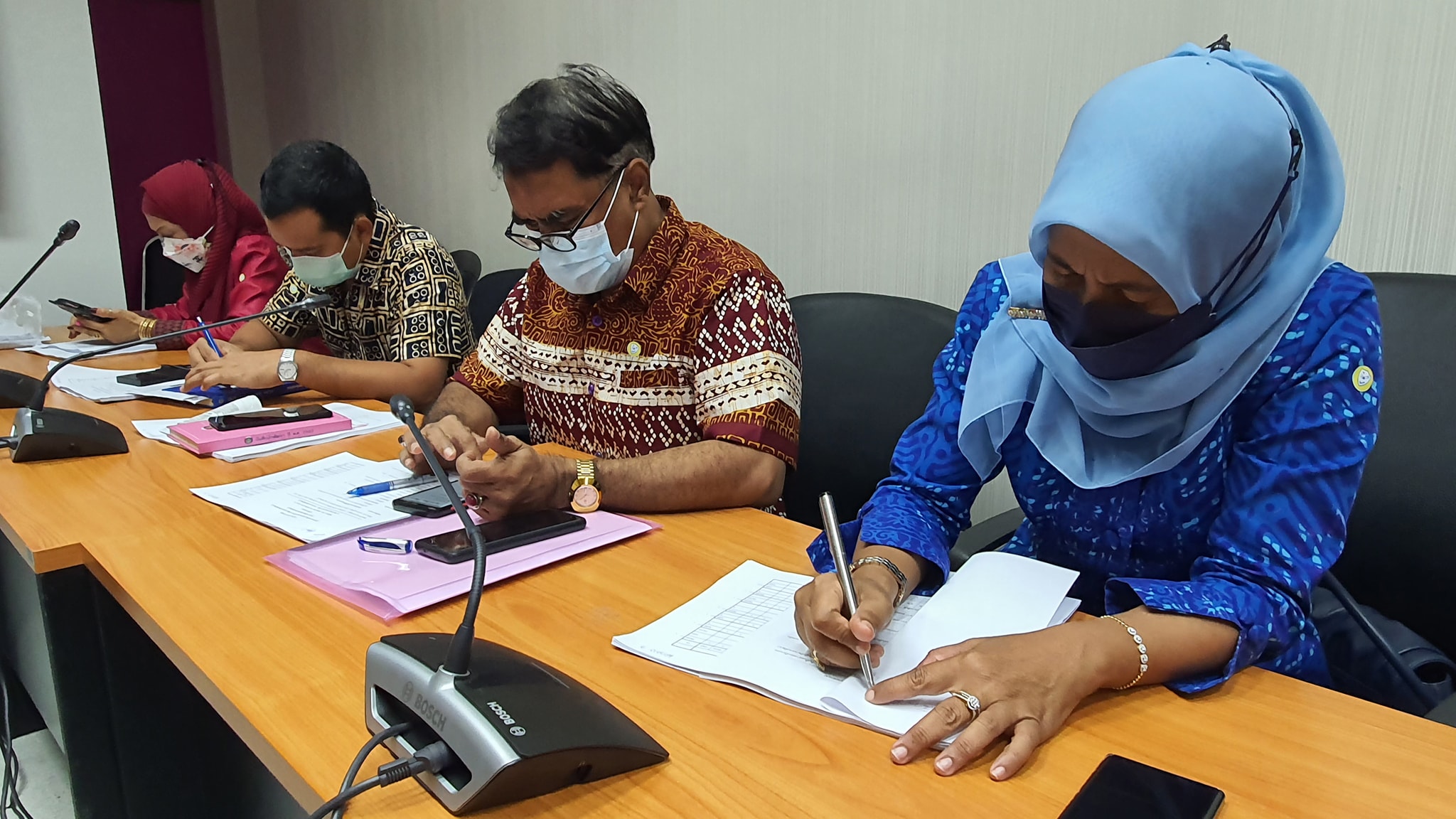 พัฒนาชุมชนจังหวัดปัตตานี ประชุมติดตามการขับเคลื่อนงานพัฒนาชุมชน 12 อำเภอ