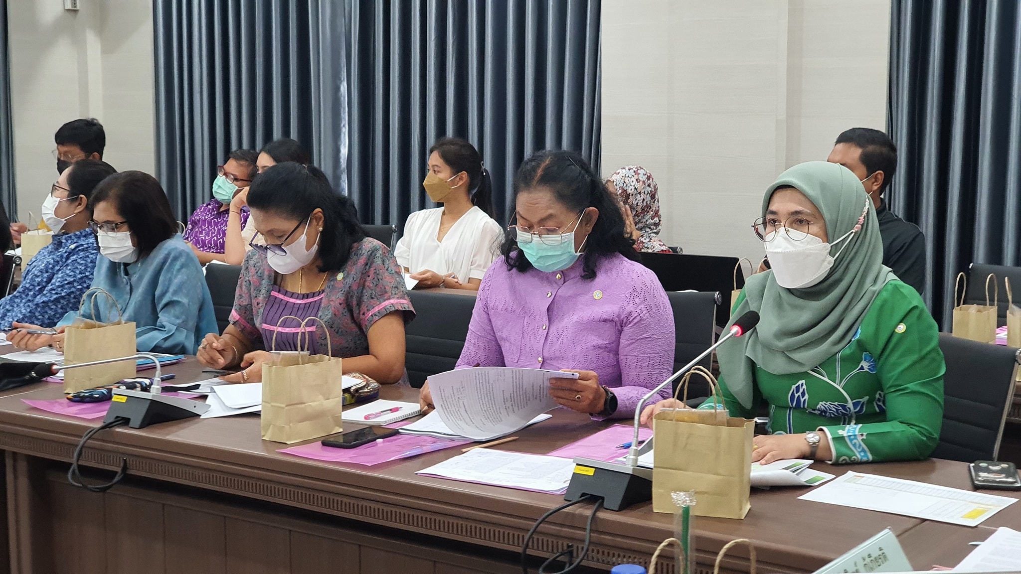 จังหวัดปัตตานี ประชุมพิจารณาตรวจสอบและกลั่นกรองผลิตภัณฑ์ที่สมัครเข้ารับการคัดสรรสุดยอดหนึ่งตำบล หนึ่งผลิตภัณฑ์ไทย (OTOP Poroduct Champion : OPC)