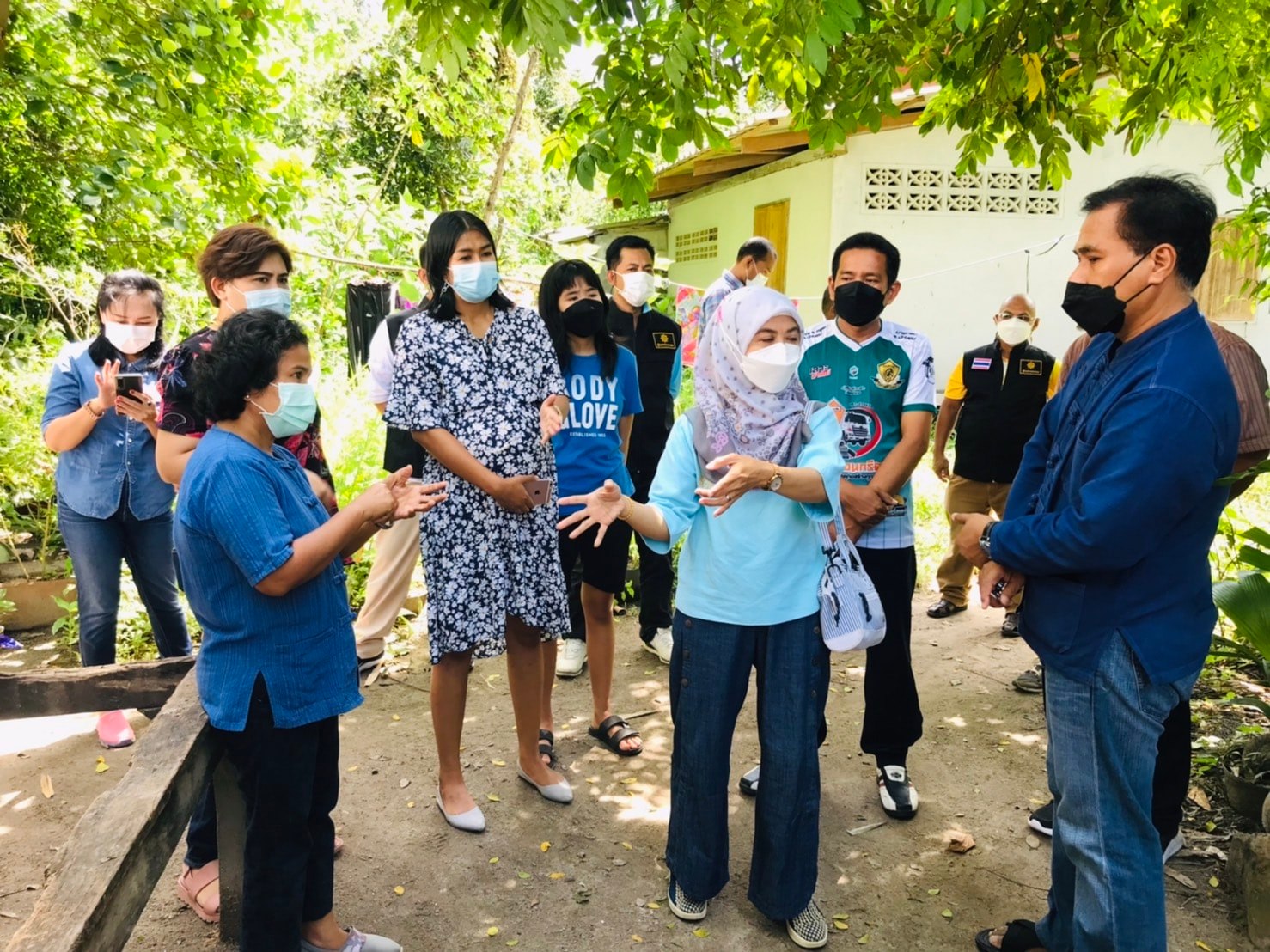 “บ้านสร้างสุข สลากสรรค์สร้างเพื่อชุมชน” ​ขจัดความยากจนและพัฒนาคนทุกช่วงวัยอย่างยั่งยืนตามหลักปรัชญาของเศรษฐกิจพอเพียง