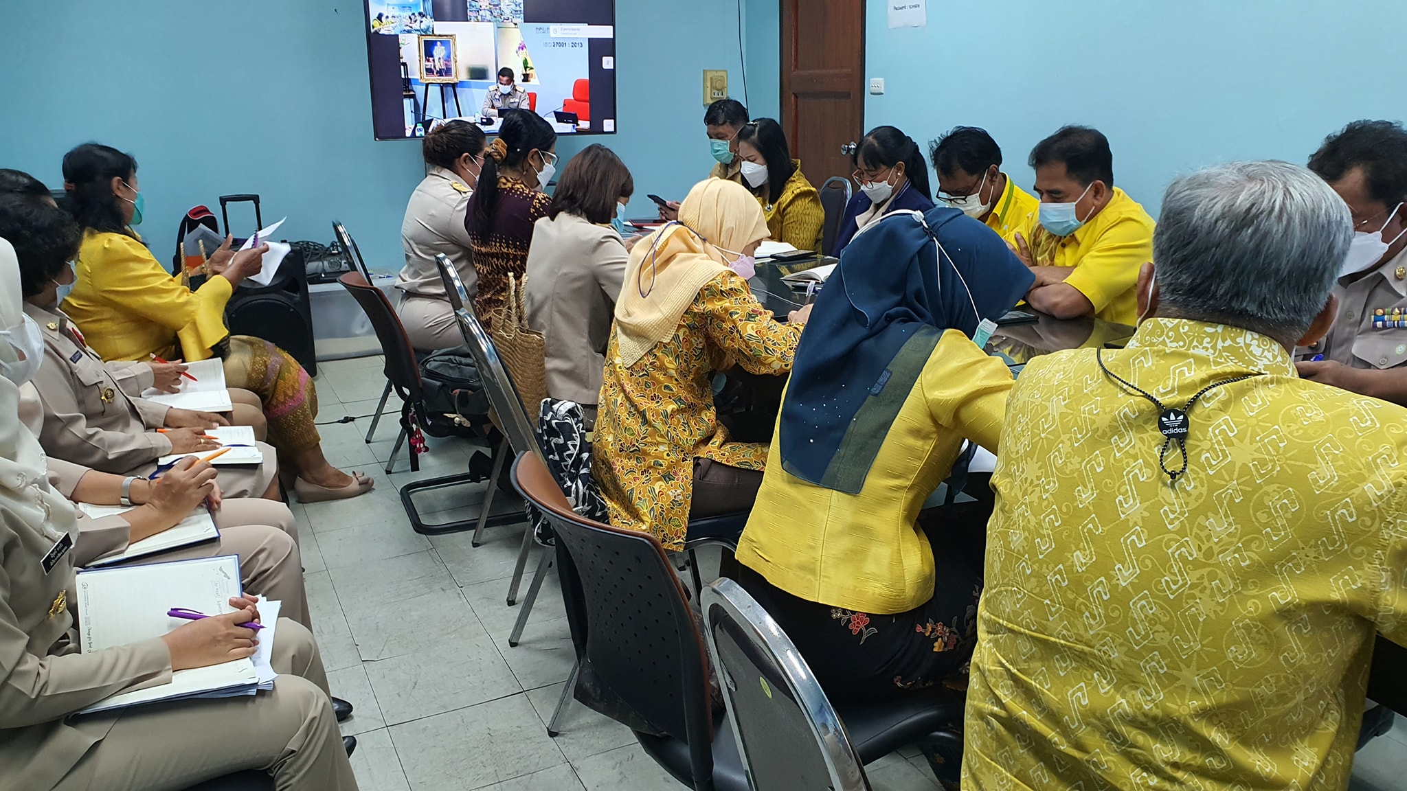 พช.ปัตตานี ร่วมประชุมกรมการพัฒนาชุมชน ประจำเดือนพฤษภาคม ผ่านระบบการประชุมทางไกล (Video Conference) 76 จังหวัดทั่วประเทศ