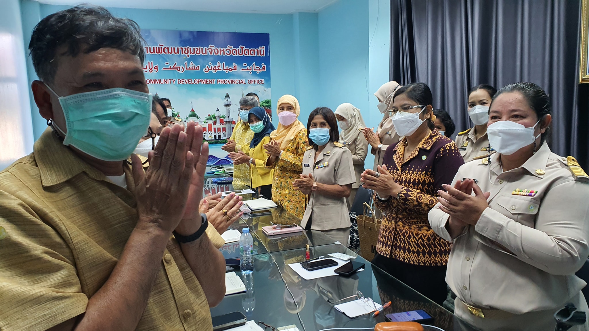 พช.ปัตตานี ร่วมประชุมกรมการพัฒนาชุมชน ประจำเดือนพฤษภาคม ผ่านระบบการประชุมทางไกล (Video Conference) 76 จังหวัดทั่วประเทศ