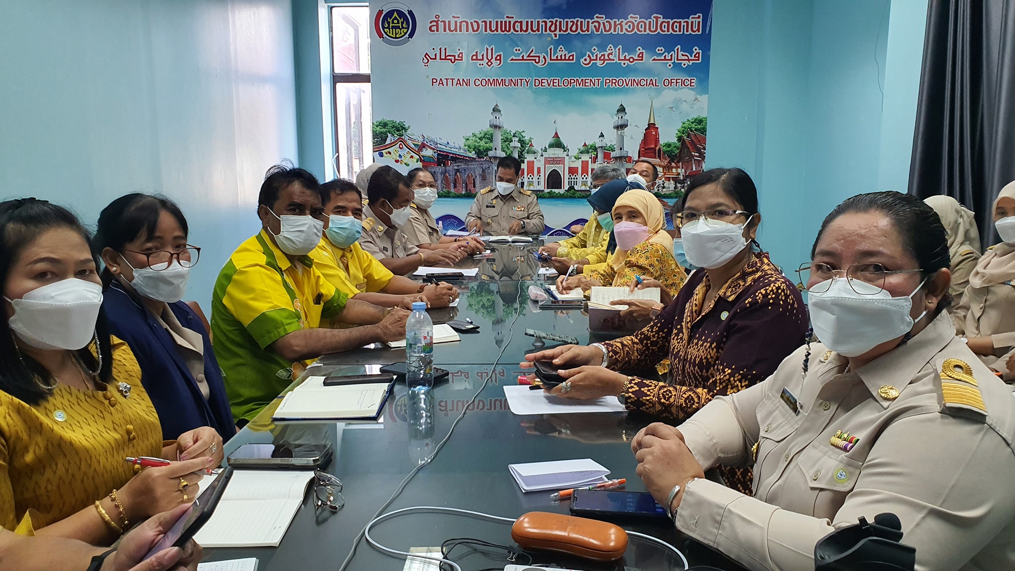 พช.ปัตตานี ร่วมประชุมกรมการพัฒนาชุมชน ประจำเดือนพฤษภาคม ผ่านระบบการประชุมทางไกล (Video Conference) 76 จังหวัดทั่วประเทศ