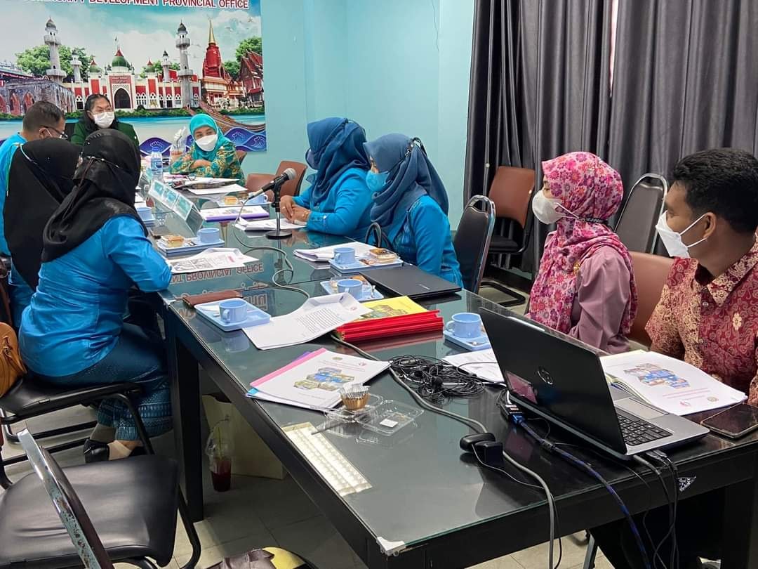 พช.ปัตตานี ค้นหากองทุนพัฒนาบทบาทสตรีดีเด่น ระดับจังหวัด มุ่งใช้เป็นต้นแบบในการดำเนินงานของกองทุน ทั้ง 12อำเภอ