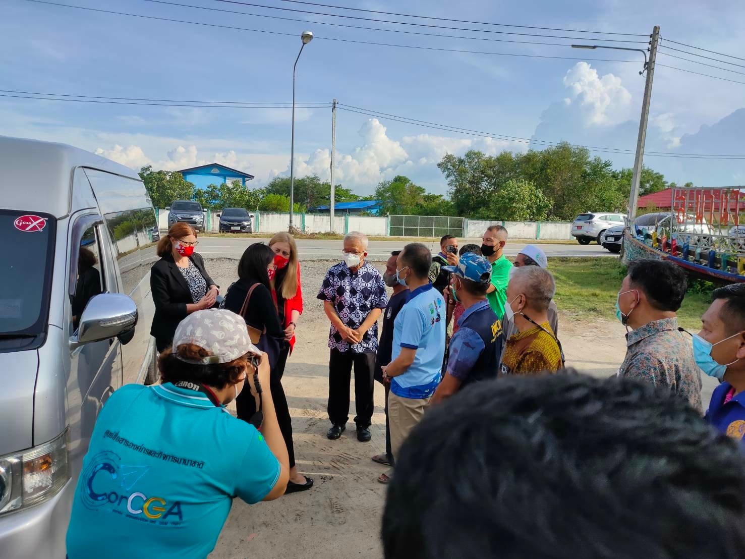 พช.ปัตตานี ร่วมต้อนรับ Mrs. Helene Budliger Artieda เอกอัครราชทูตสมาพันธรัฐสวิสเซอแลนด์ประจำประเทศไทย และคณะฯ พร้อมนำชมความสำเร็จของกิจกรรมส่งเสริมการพัฒนาชุมชน