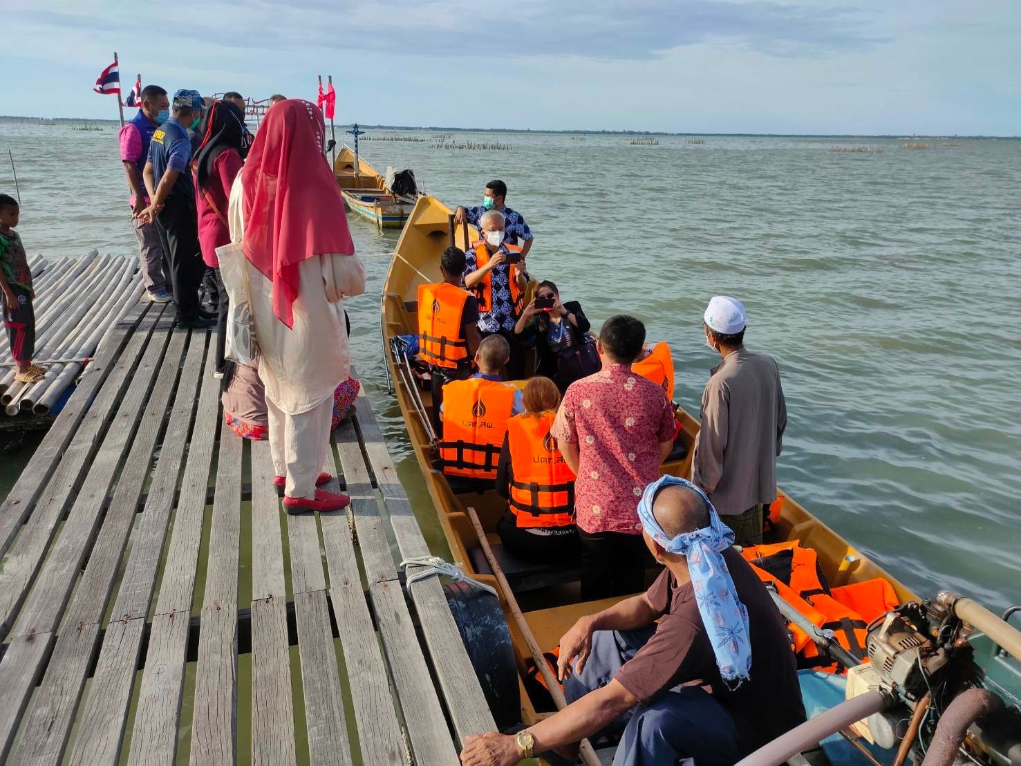 พช.ปัตตานี ร่วมต้อนรับ Mrs. Helene Budliger Artieda เอกอัครราชทูตสมาพันธรัฐสวิสเซอแลนด์ประจำประเทศไทย และคณะฯ พร้อมนำชมความสำเร็จของกิจกรรมส่งเสริมการพัฒนาชุมชน