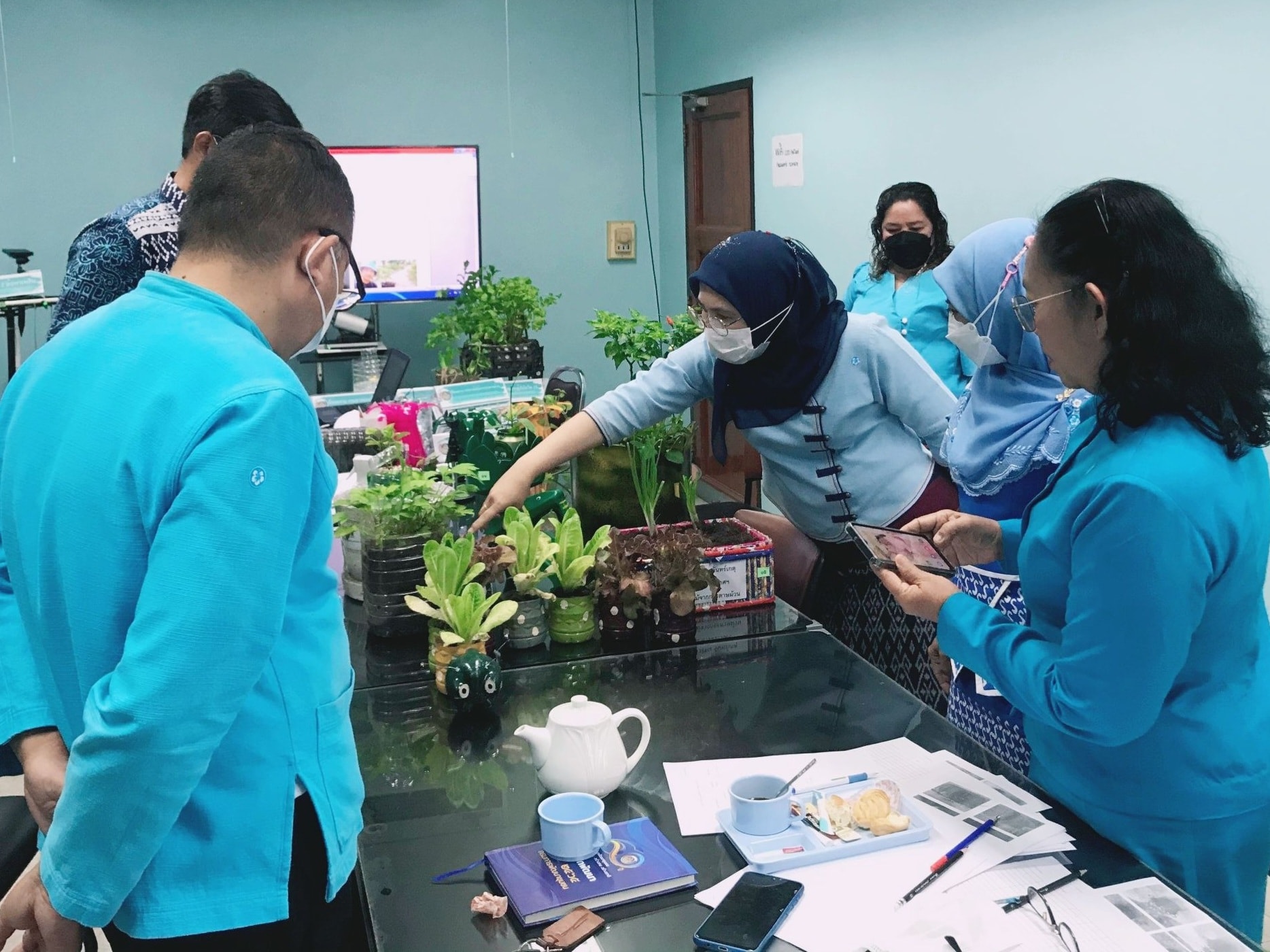 พช.ปัตตานี ประกวด idea ปลูกผักแบบสร้างสรรค์ ใช้นวัตกรรมและสิ่งประดิษฐ์จากวัสดุเหลือใช้ ต่อยอดแผนปฏิบัติการ 90 วัน ปลูกผักสวนครัวเพื่อสร้างความมั่นคงทางอาหาร