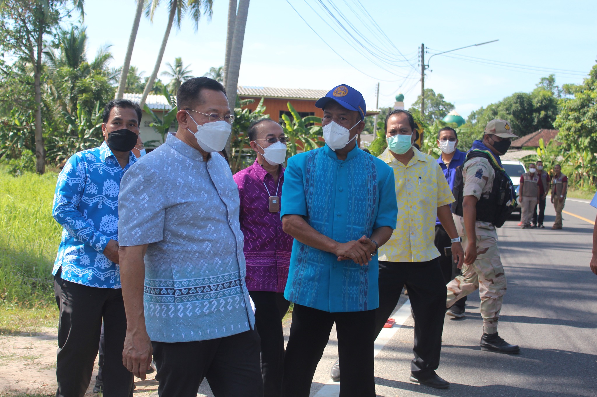 “ผู้ตรวจราชการกระทรวงมหาดไทย” ชื่นชมทีมจังหวัดปัตตานี บูรณาการหน่วยงานทุกภาคส่วนร่วมขจัดความยากจนและพัฒนาคนทุกช่วงวัยอย่างยั่งยืนตามหลักปรัชญาของเศรษฐกิจพอเพียง จังหวัดปัตตานี