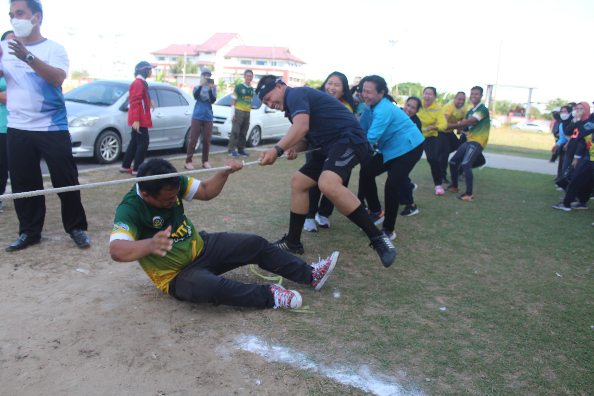 “สานสัมพันธ์น้องพี่ปัตตานี”  ชาร์จพลัง สร้างสามัคคี กีฬาสัมพันธ์ 60 ปี กรมการพัฒนาชุมชน
