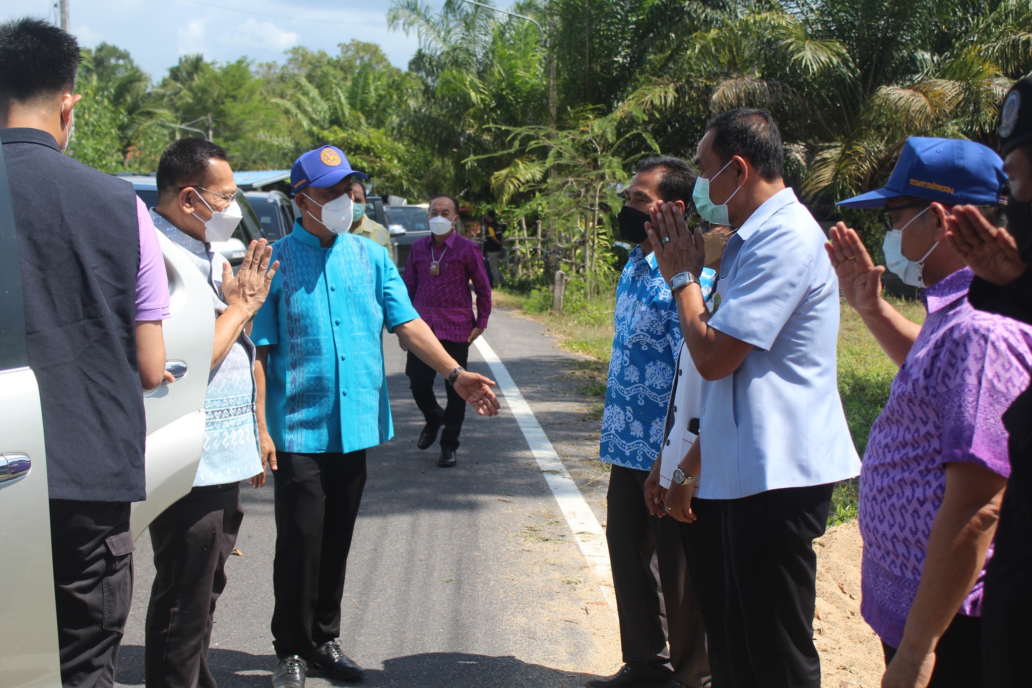 “ผู้ตรวจราชการกระทรวงมหาดไทย” ชื่นชมทีมจังหวัดปัตตานี บูรณาการหน่วยงานทุกภาคส่วนร่วมขจัดความยากจนและพัฒนาคนทุกช่วงวัยอย่างยั่งยืนตามหลักปรัชญาของเศรษฐกิจพอเพียง จังหวัดปัตตานี