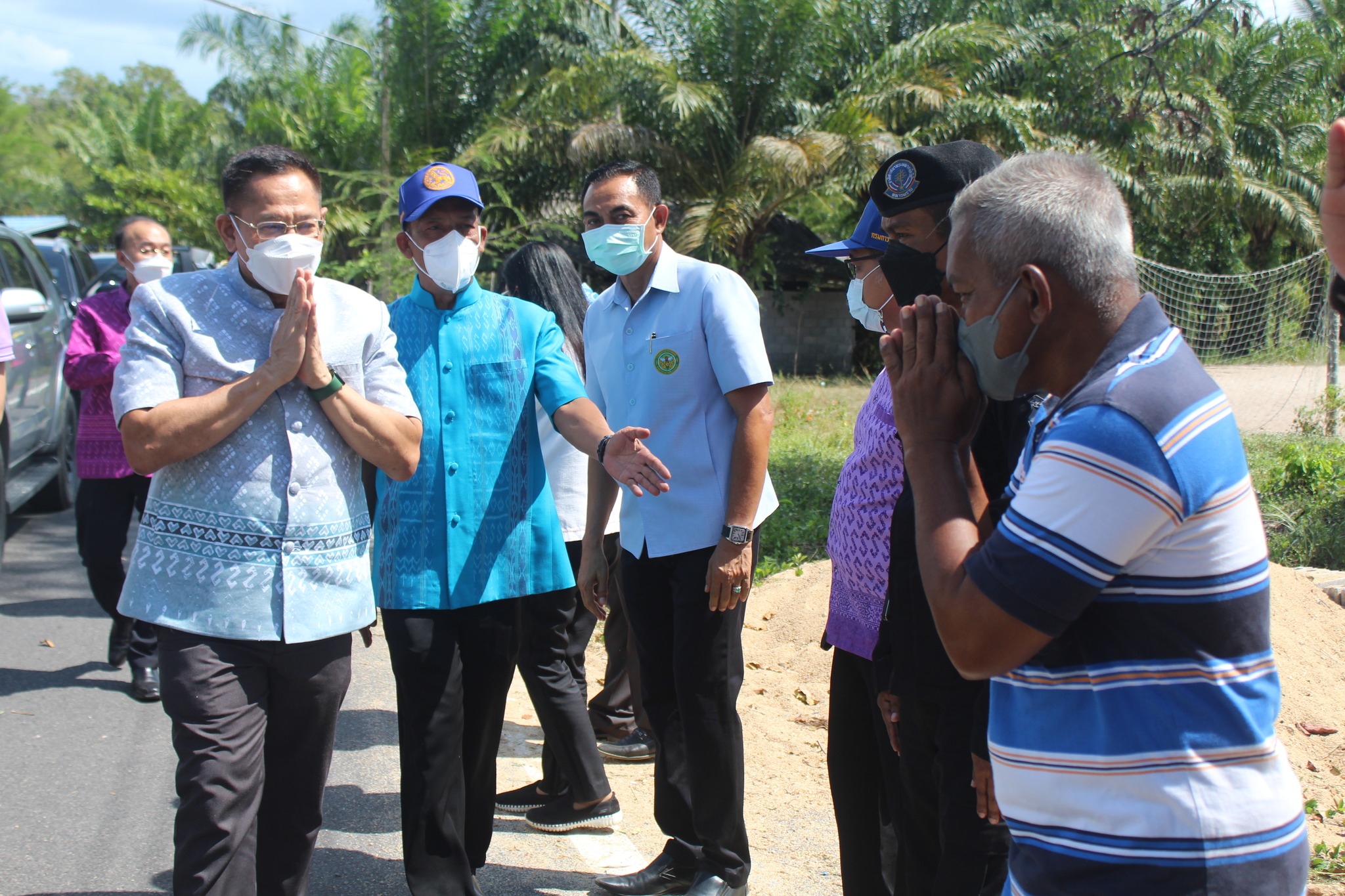 “ผู้ตรวจราชการกระทรวงมหาดไทย” ชื่นชมทีมจังหวัดปัตตานี บูรณาการหน่วยงานทุกภาคส่วนร่วมขจัดความยากจนและพัฒนาคนทุกช่วงวัยอย่างยั่งยืนตามหลักปรัชญาของเศรษฐกิจพอเพียง จังหวัดปัตตานี