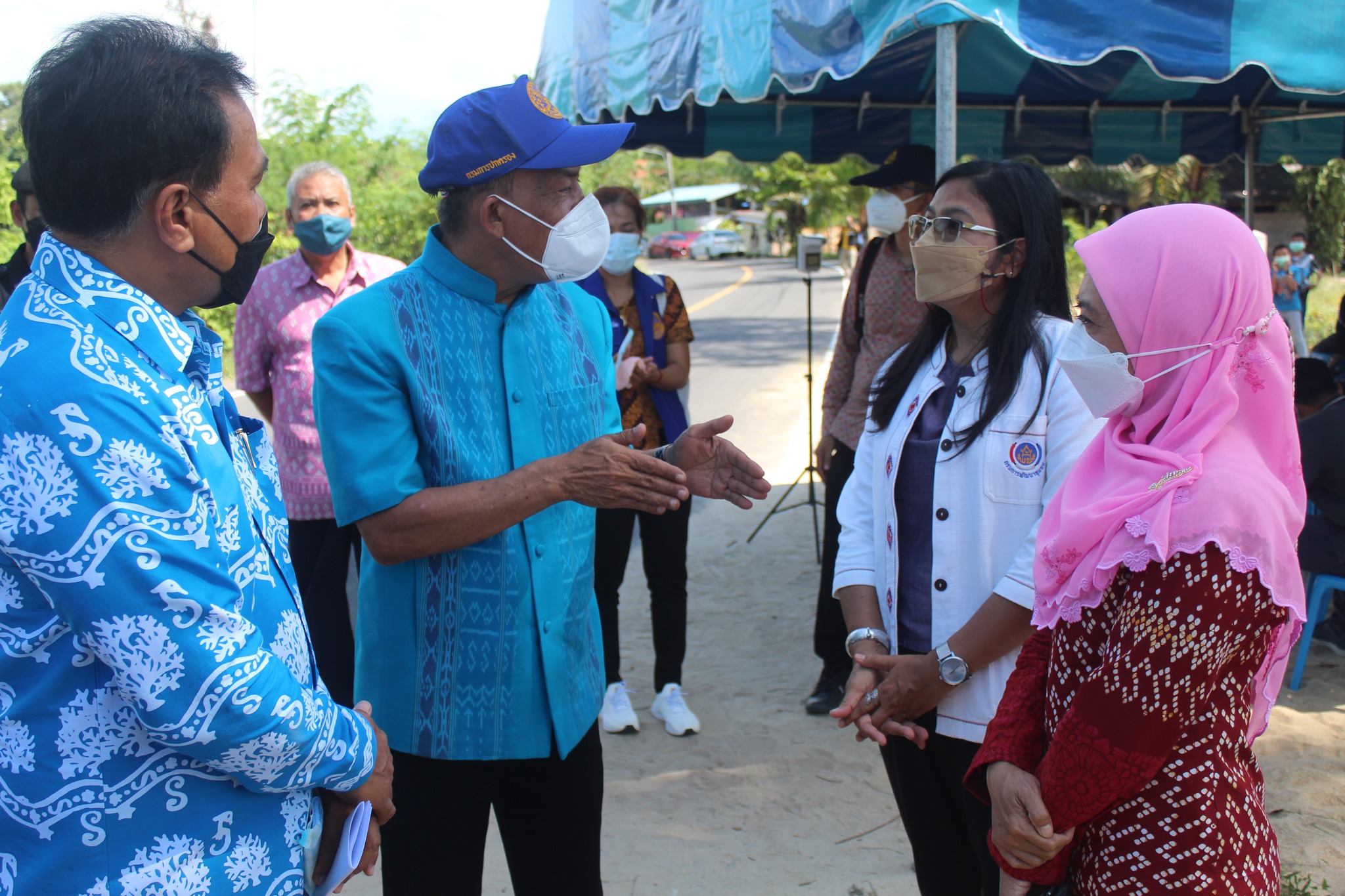 “ผู้ตรวจราชการกระทรวงมหาดไทย” ชื่นชมทีมจังหวัดปัตตานี บูรณาการหน่วยงานทุกภาคส่วนร่วมขจัดความยากจนและพัฒนาคนทุกช่วงวัยอย่างยั่งยืนตามหลักปรัชญาของเศรษฐกิจพอเพียง จังหวัดปัตตานี