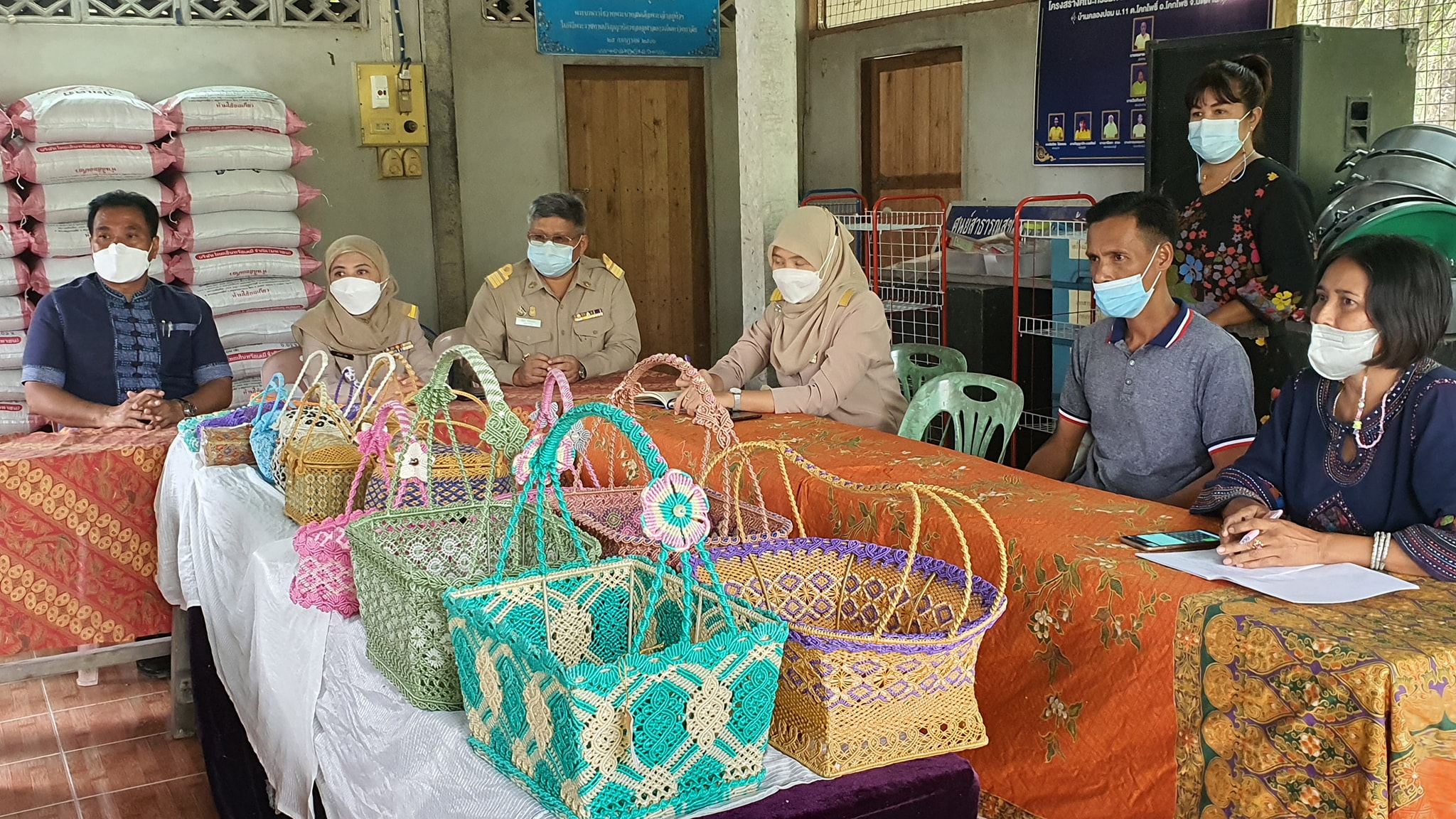 พัฒนาการจังหวัดปัตตานี ชื่นชมการบริหารจัดการหนี้ของครัวเรือน ด้วยการส่งเสริมอาชีพและมีแหล่งทุนที่เข้มแข็งในชุมชนได้