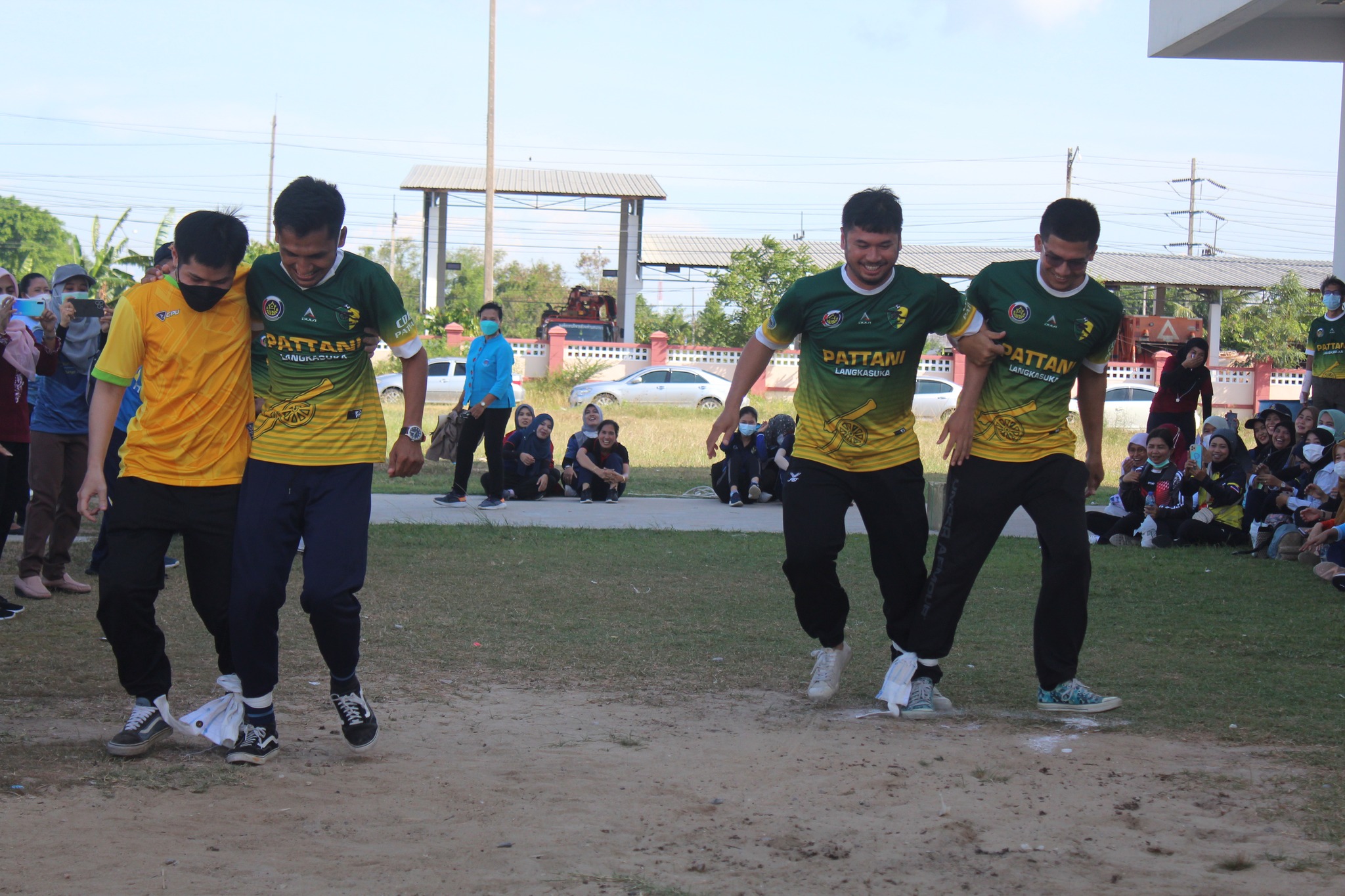 “สานสัมพันธ์น้องพี่ปัตตานี”  ชาร์จพลัง สร้างสามัคคี กีฬาสัมพันธ์ 60 ปี กรมการพัฒนาชุมชน