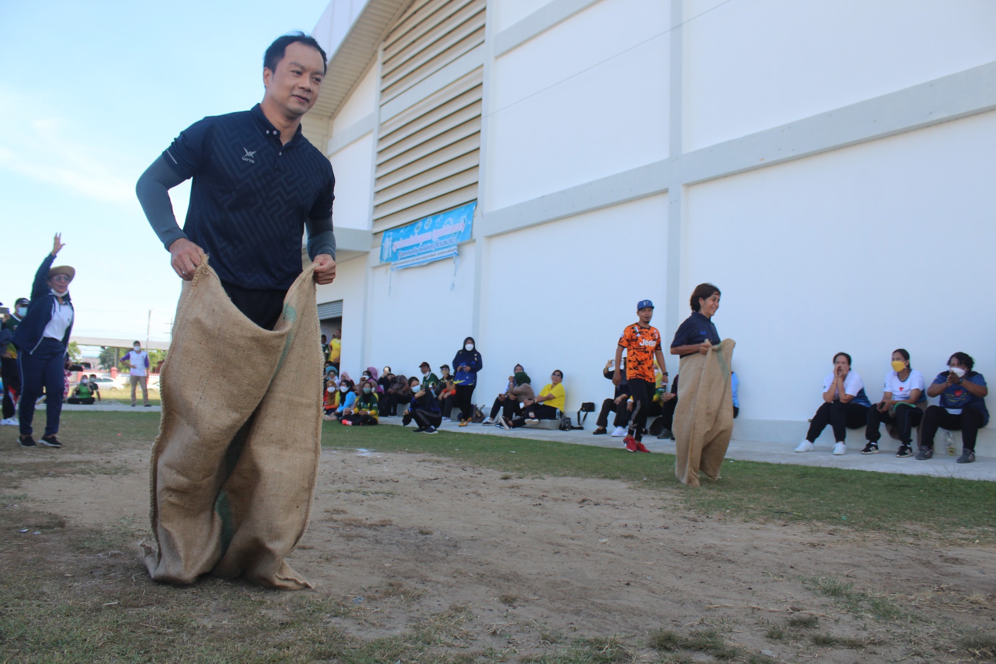 “สานสัมพันธ์น้องพี่ปัตตานี”  ชาร์จพลัง สร้างสามัคคี กีฬาสัมพันธ์ 60 ปี กรมการพัฒนาชุมชน