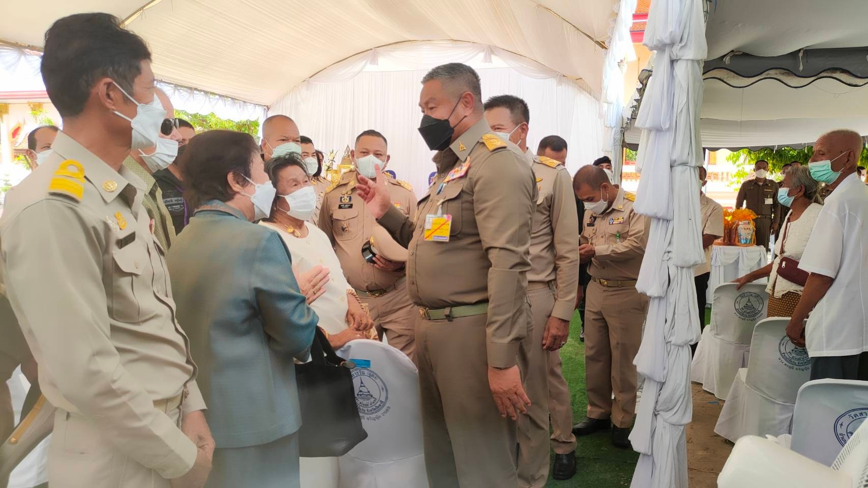พช.ปัตตานี ร่วมต้อนรับ นายพลากร สุวรรณรัฐ องคมนตรี และคณะฯ ในโอกาสเดินทางมาปฏิบัติภารกิจในพื้นที่จังหวัดปัตตานี