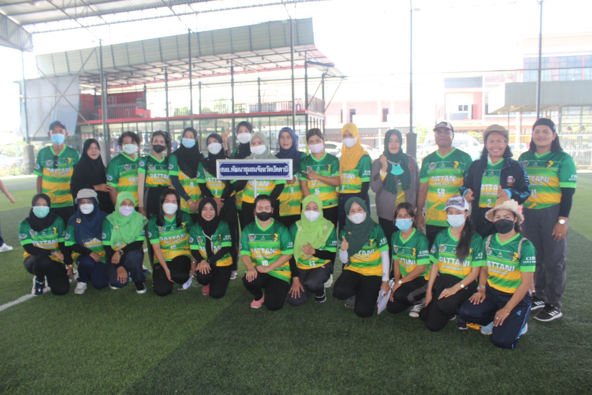 ให้กีฬารวมพลังเราเป็น1 “สานสัมพันธ์น้องพี่ 60 ปี กรมการพัฒนาชุมชน”