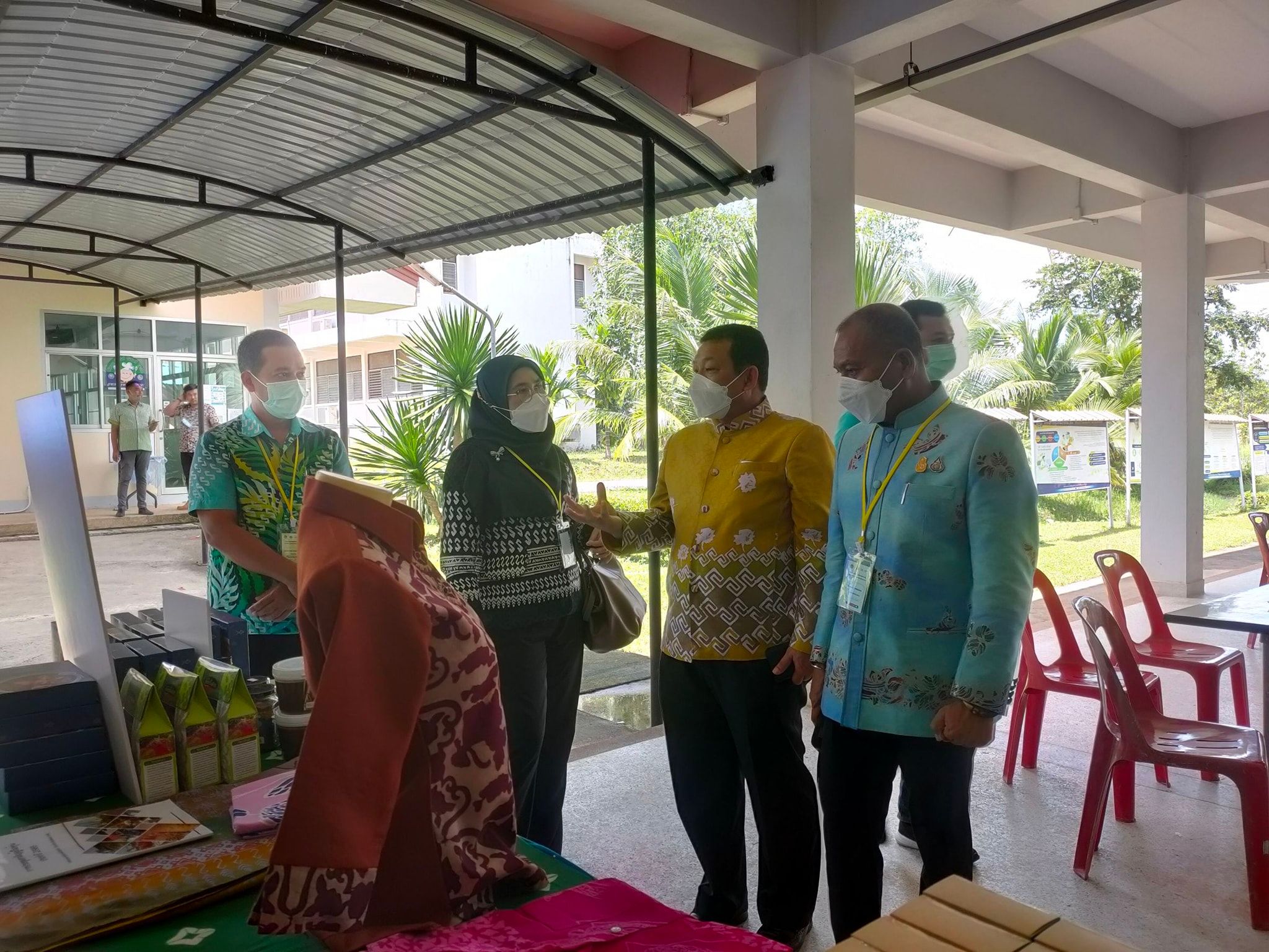 พช.ปัตตานี ร่วมพลังขับเคลื่อนประชารัฐ บูรณาการภาครัฐ ภาคเอกชน ภาคประชาชน ยกระดับเศรษฐกิจฐานราก สู่ความเข้มแข็ง มั่นคง มั่งคั่ง ยั่งยืน