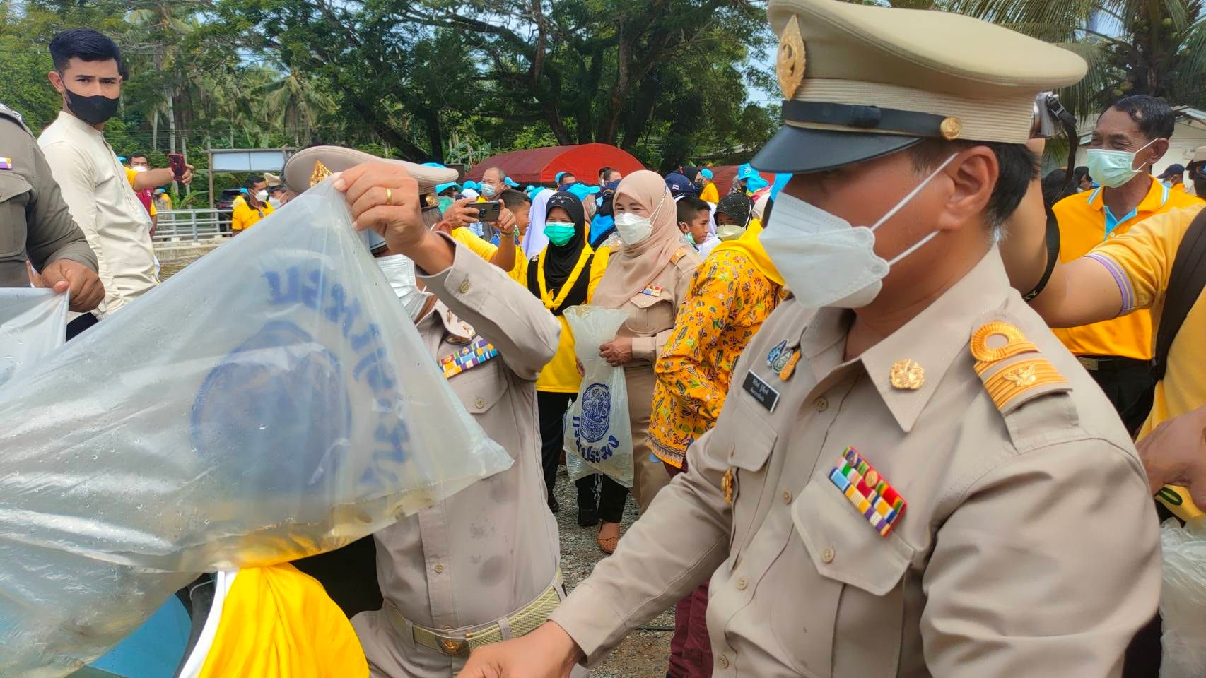 พช.ปัตตานี ร่วมปล่อยพันธุ์สัตว์น้ำ เนื่องใน “วันเฉลิมพระชนมพรรษาพระบาทสมเด็จพระปรเมนทรรามาธิบดีศรีสินทรมหาวชิราลงกรณ พระวชิรเกล้าเจ้าอยู่หัว” (28 กรกฎาคม พ.ศ. 2565)